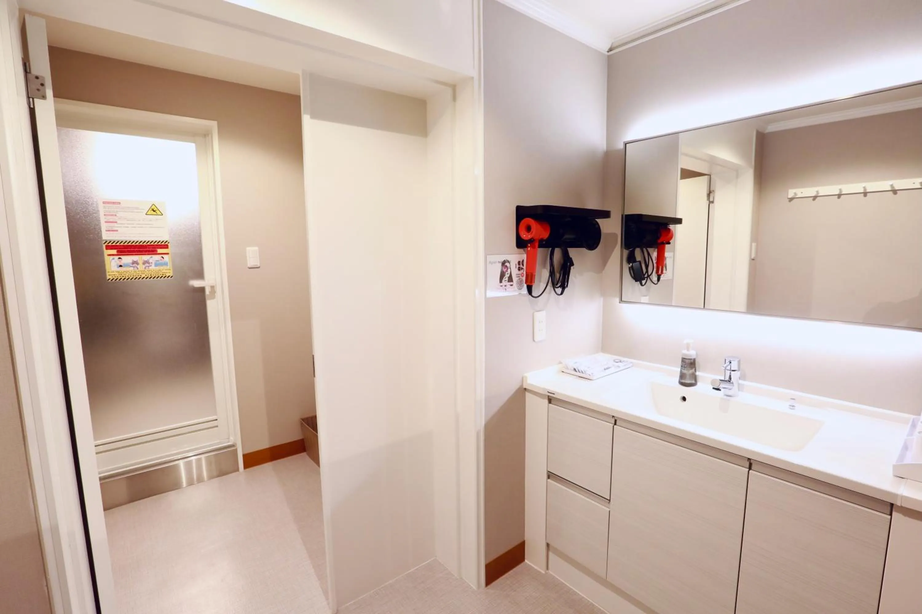 Bathroom in Hotel 88 Shinsaibashi