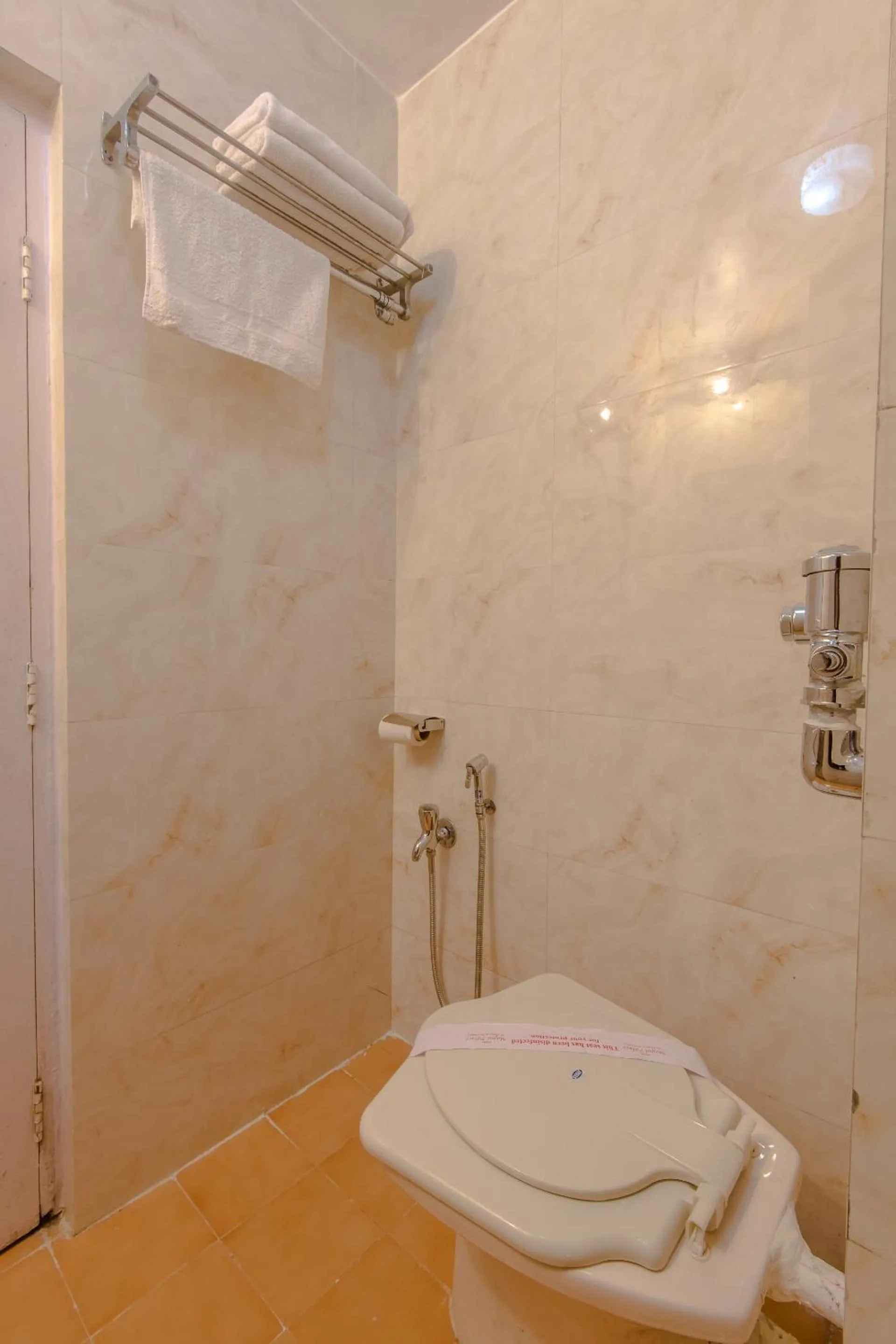 Bathroom in Hotel Mogul Palace - Near Masjid Bunder Mumbai