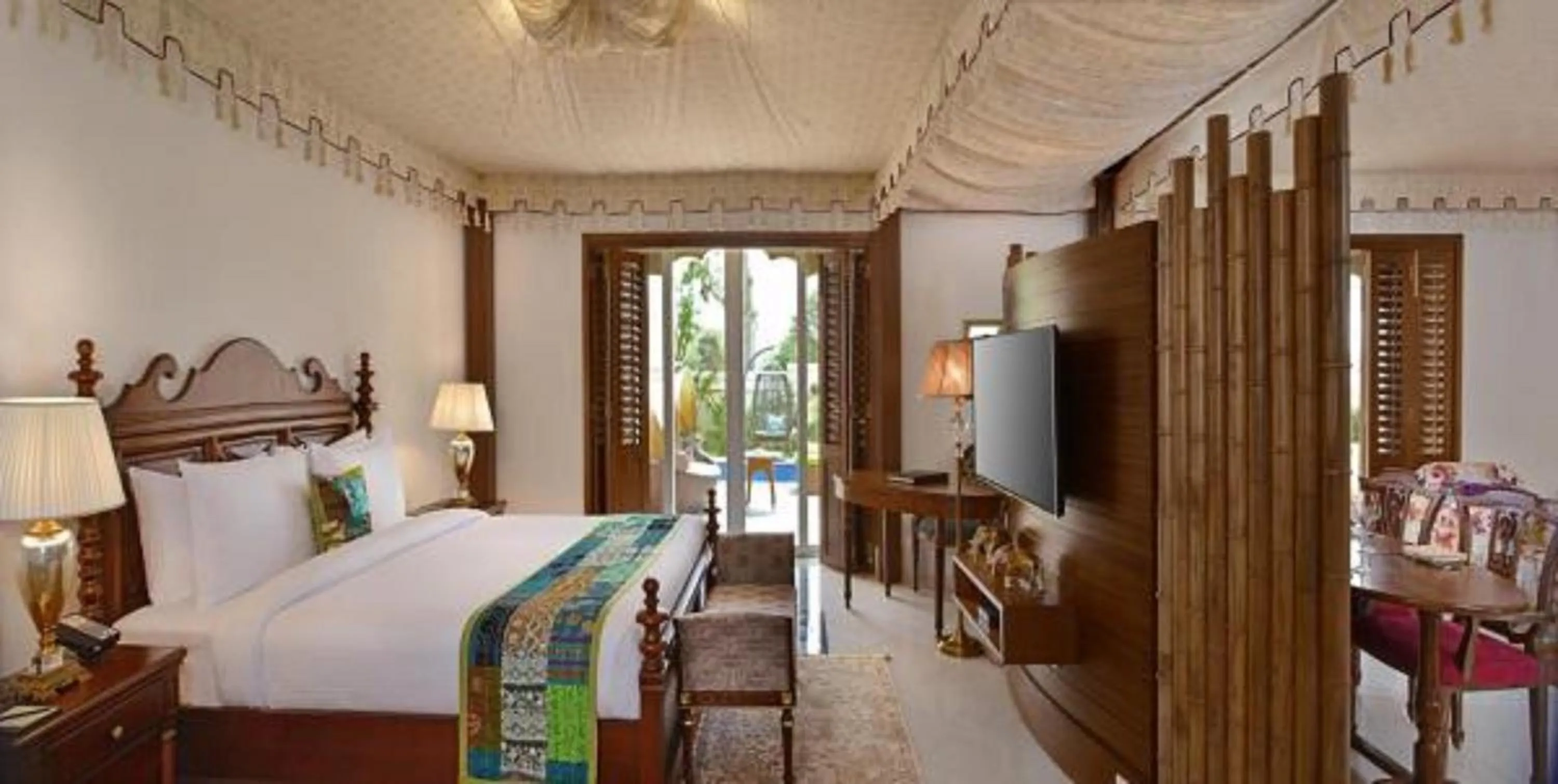 Decorative detail, Bed in Indana Palace Jaipur