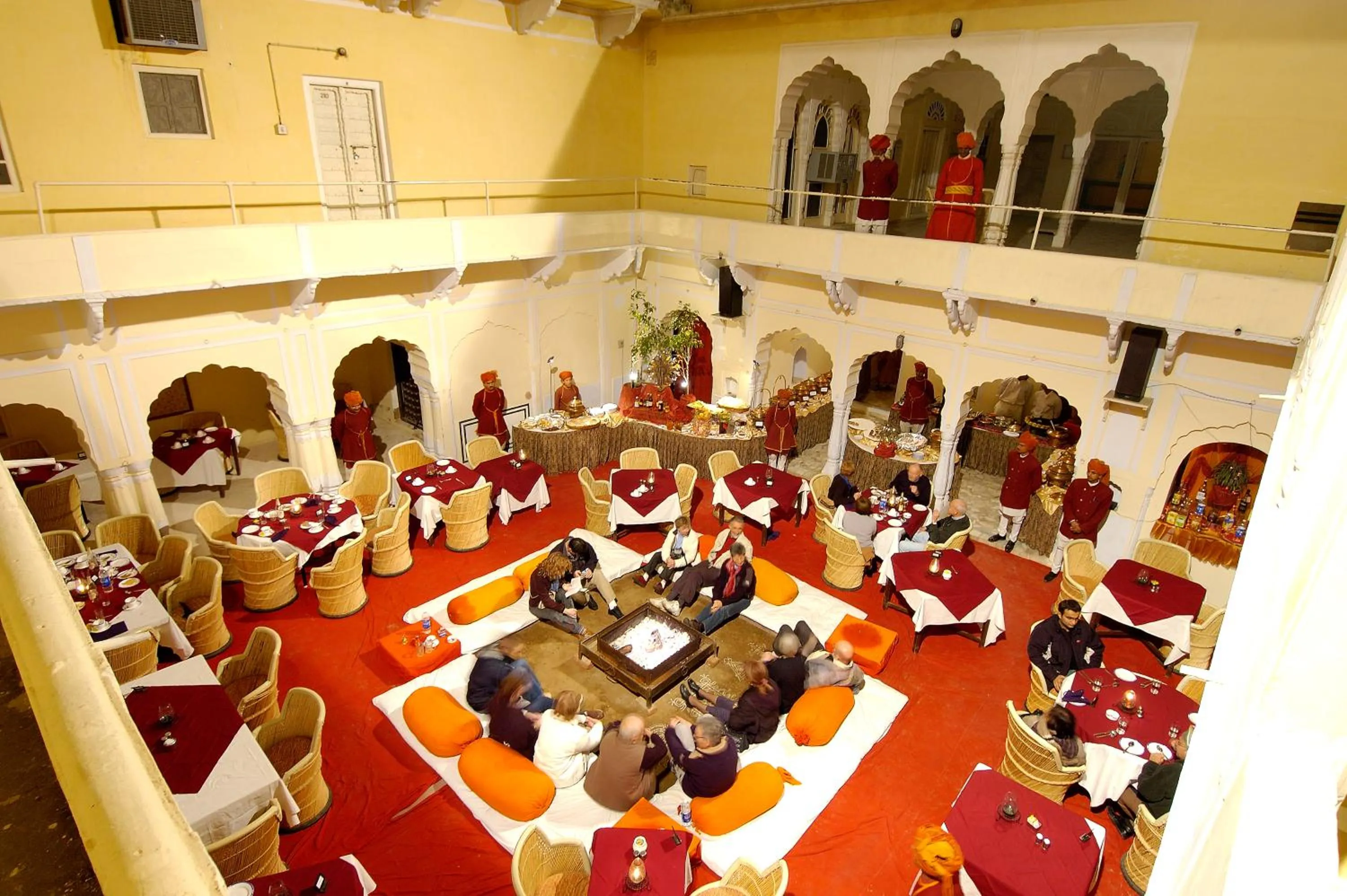 Restaurant/places to eat in Hotel Castle Mandawa