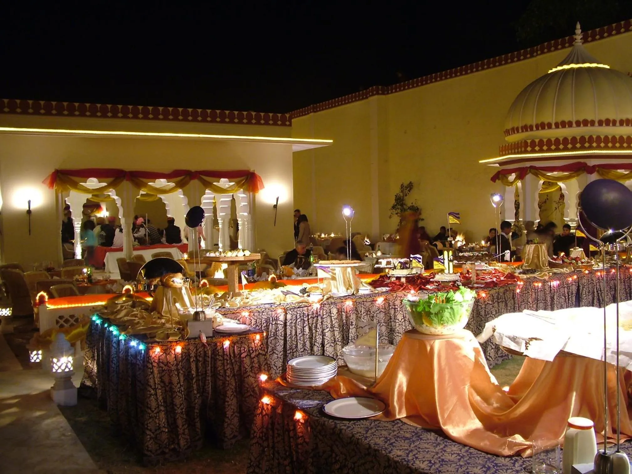 Restaurant/places to eat in Hotel Castle Mandawa