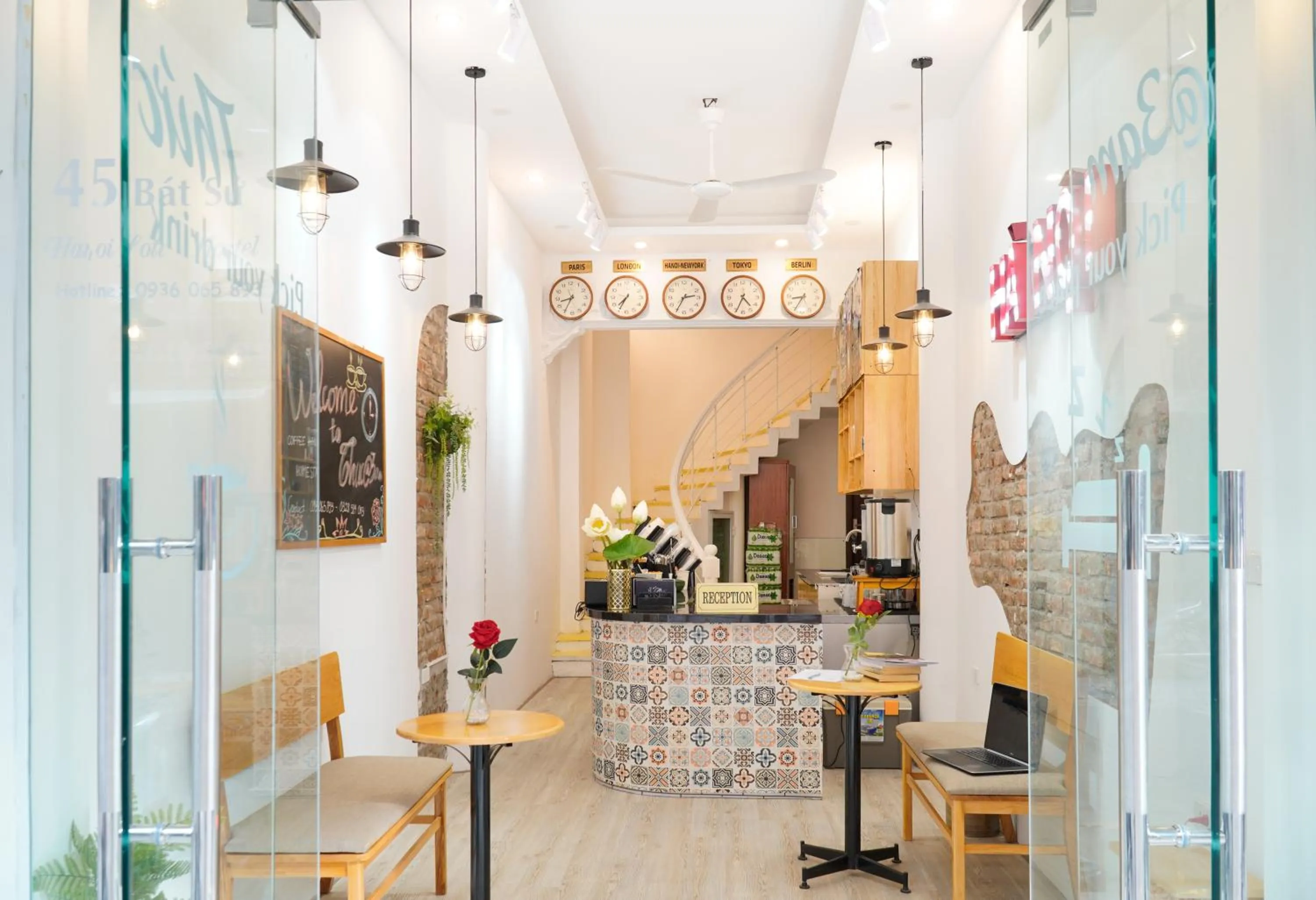 Restaurant/places to eat in Thức at 3am - Old Quarter Hanoi Lotus