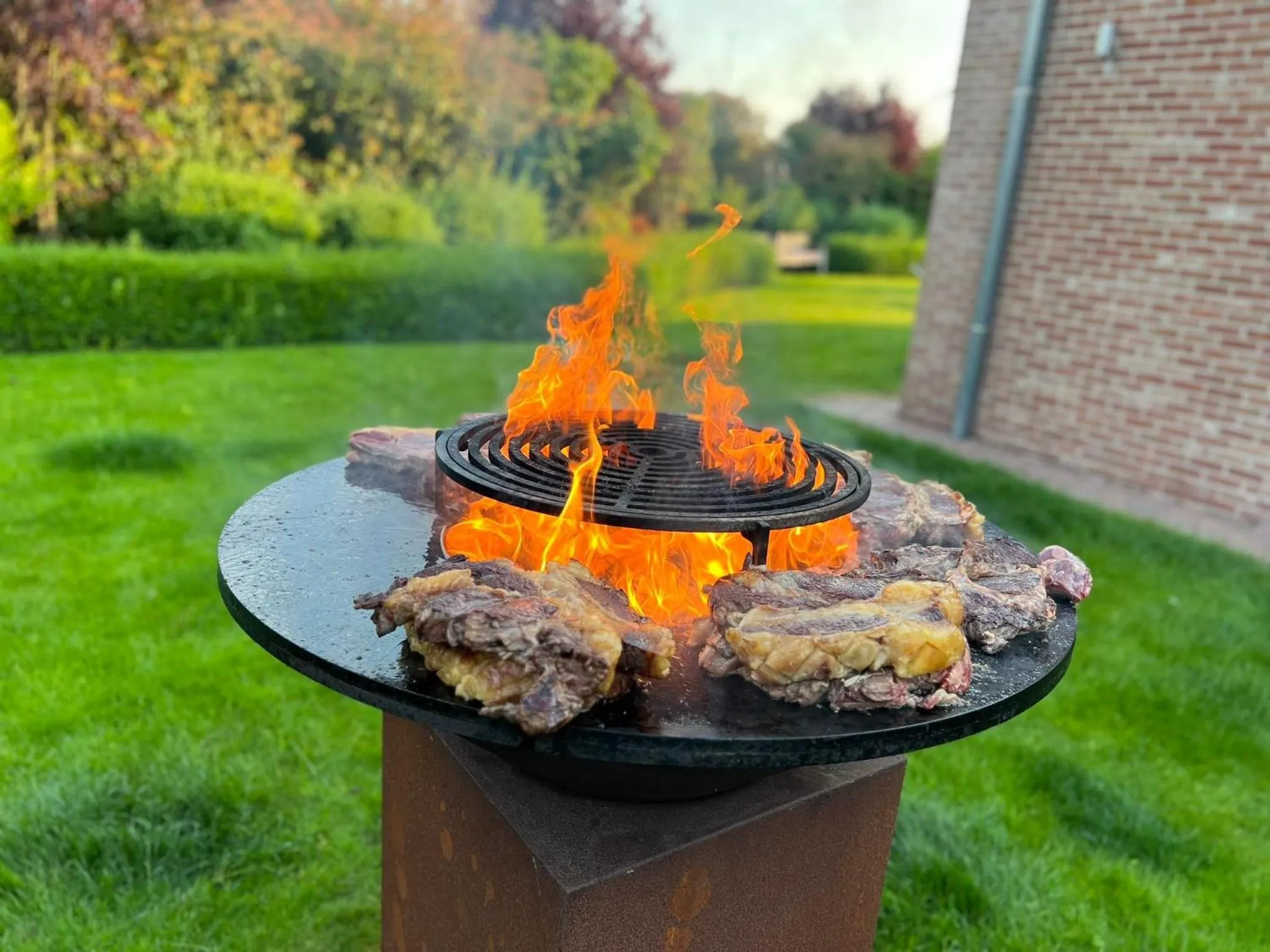 Restaurant/places to eat in Hotel Callecanes