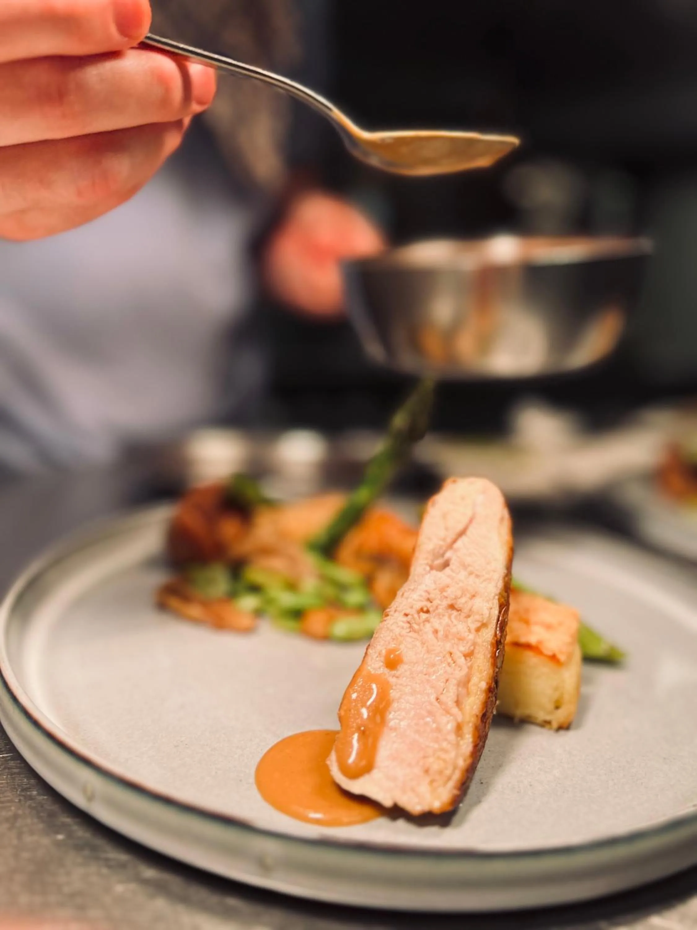 Restaurant/places to eat in Hotel Callecanes