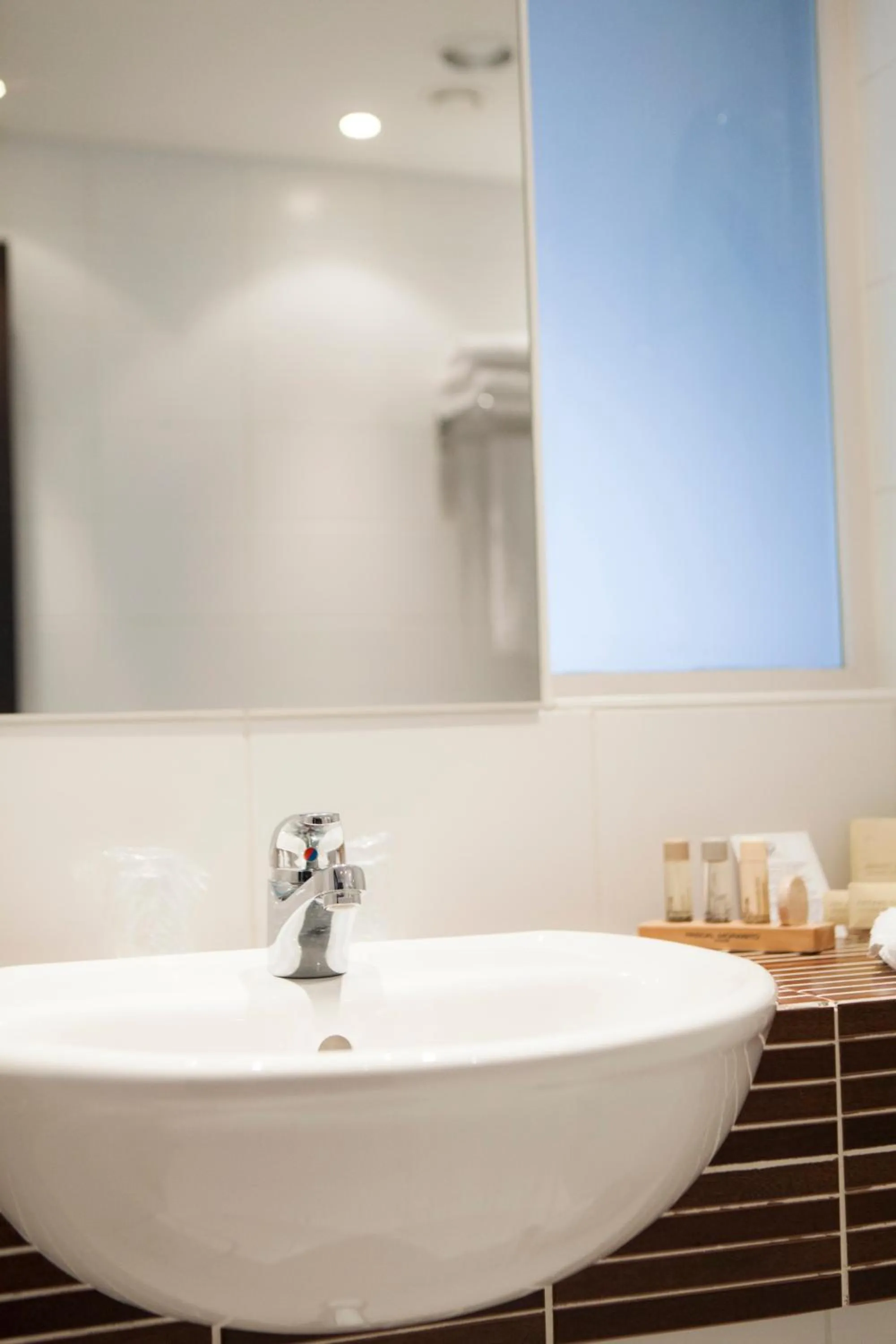 Bathroom in Progress Hotel