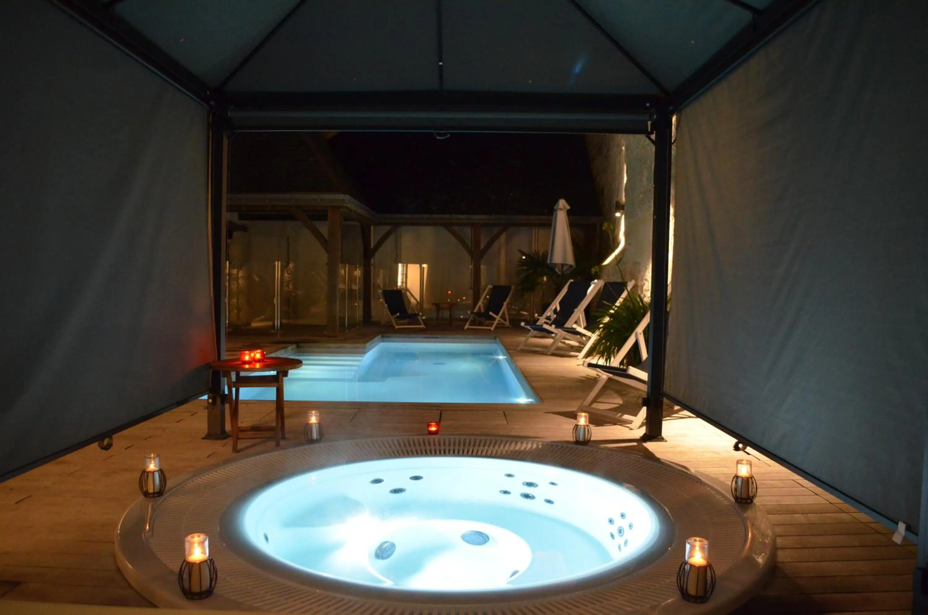 Spa and wellness centre/facilities in Hôtel Anne d'Anjou, The Originals Collection