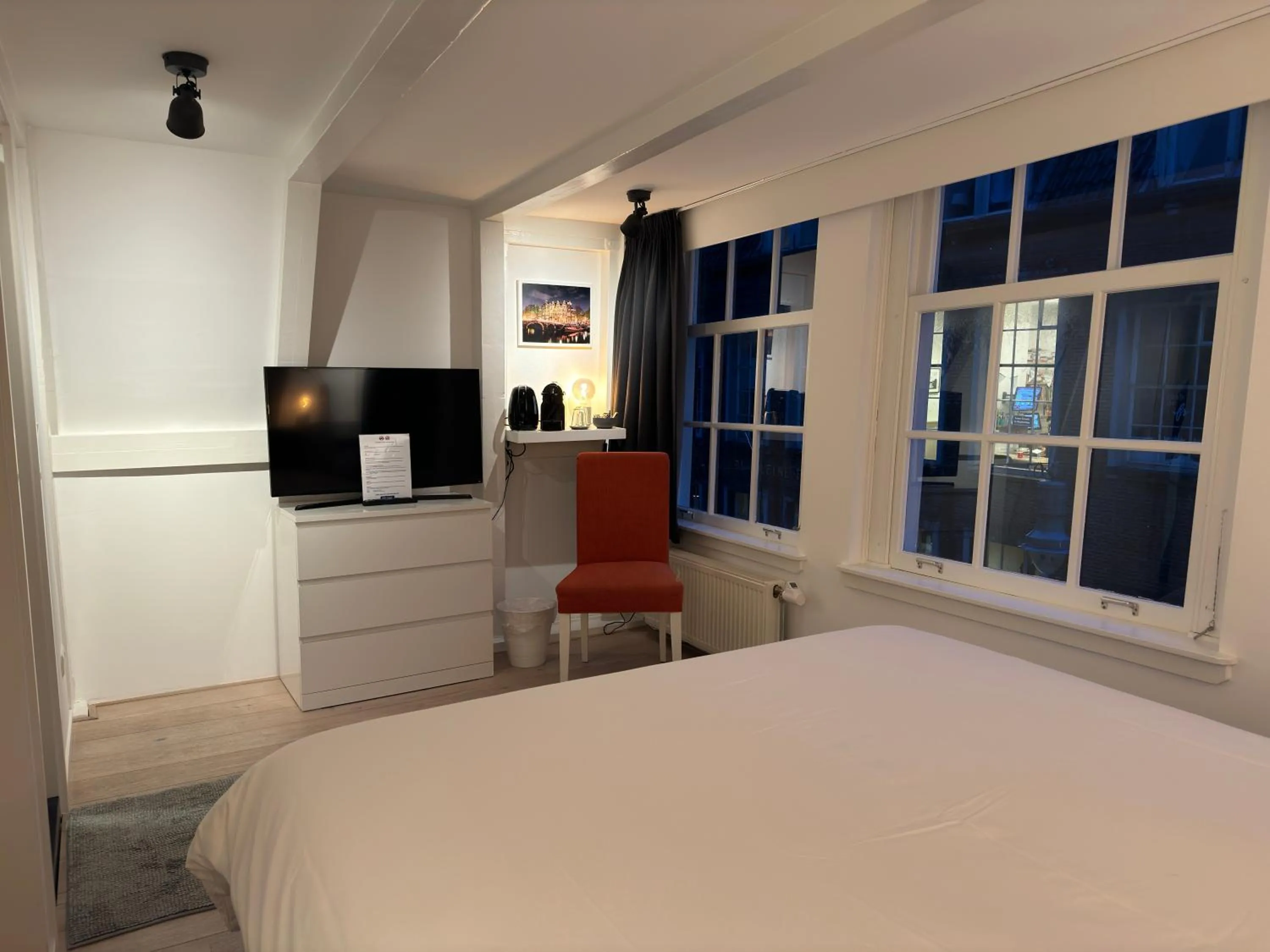 Bed in Nine Streets Inn