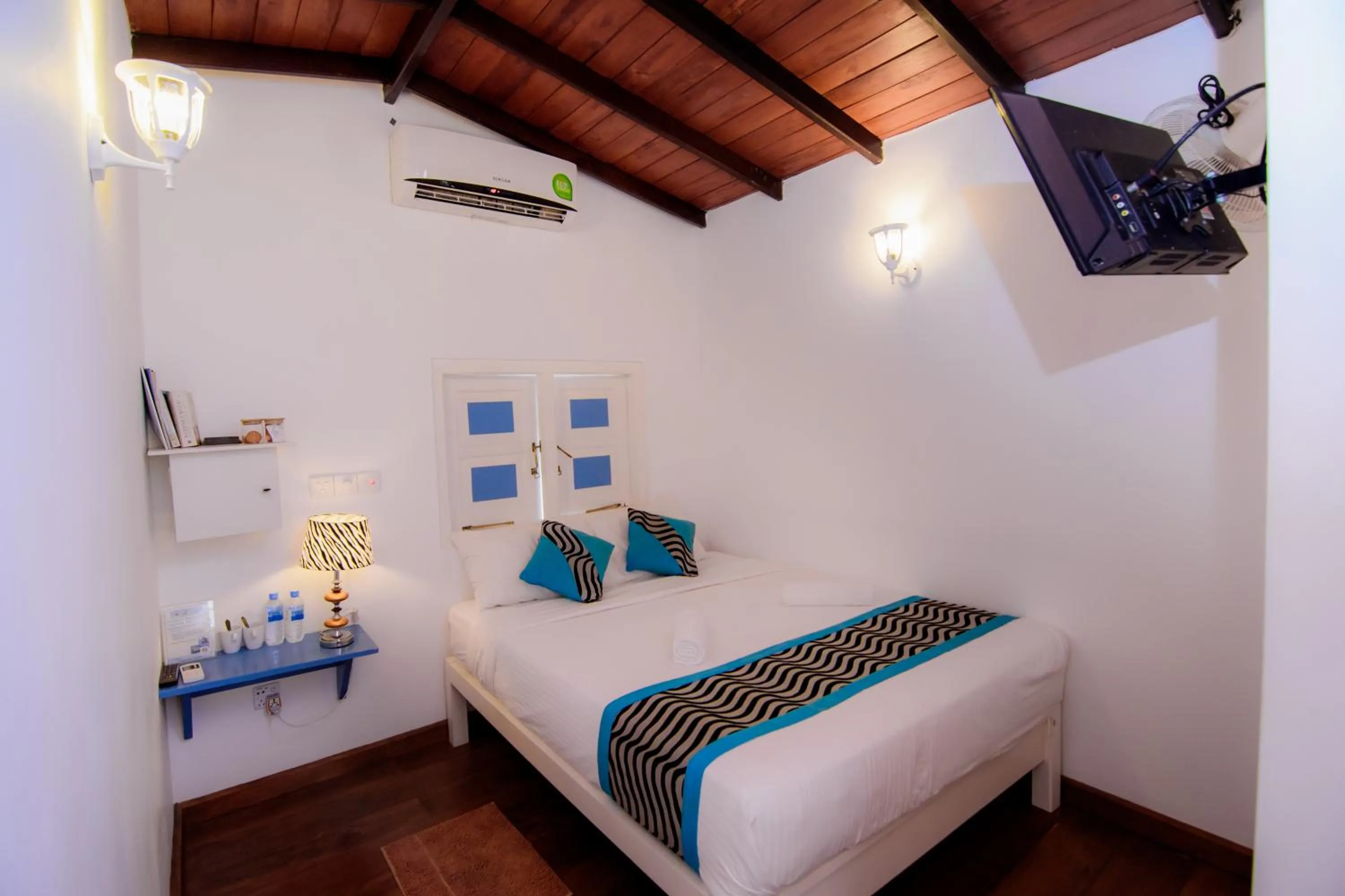 Bedroom, Bed in Fort Heaven - Galle Fort