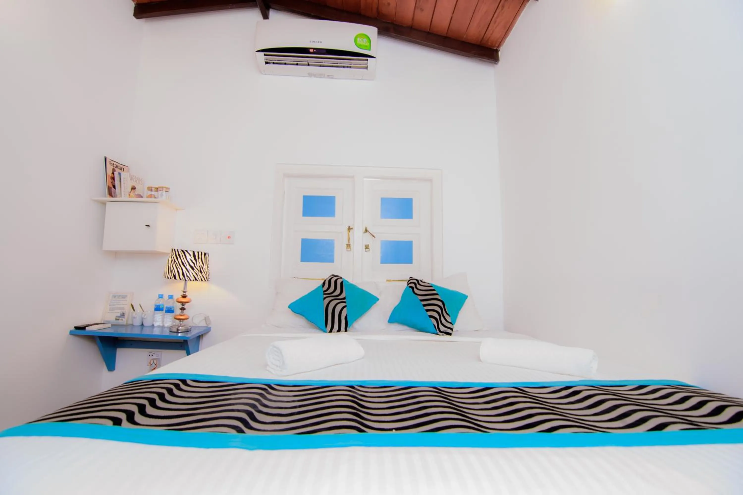 Bed in Fort Heaven - Galle Fort