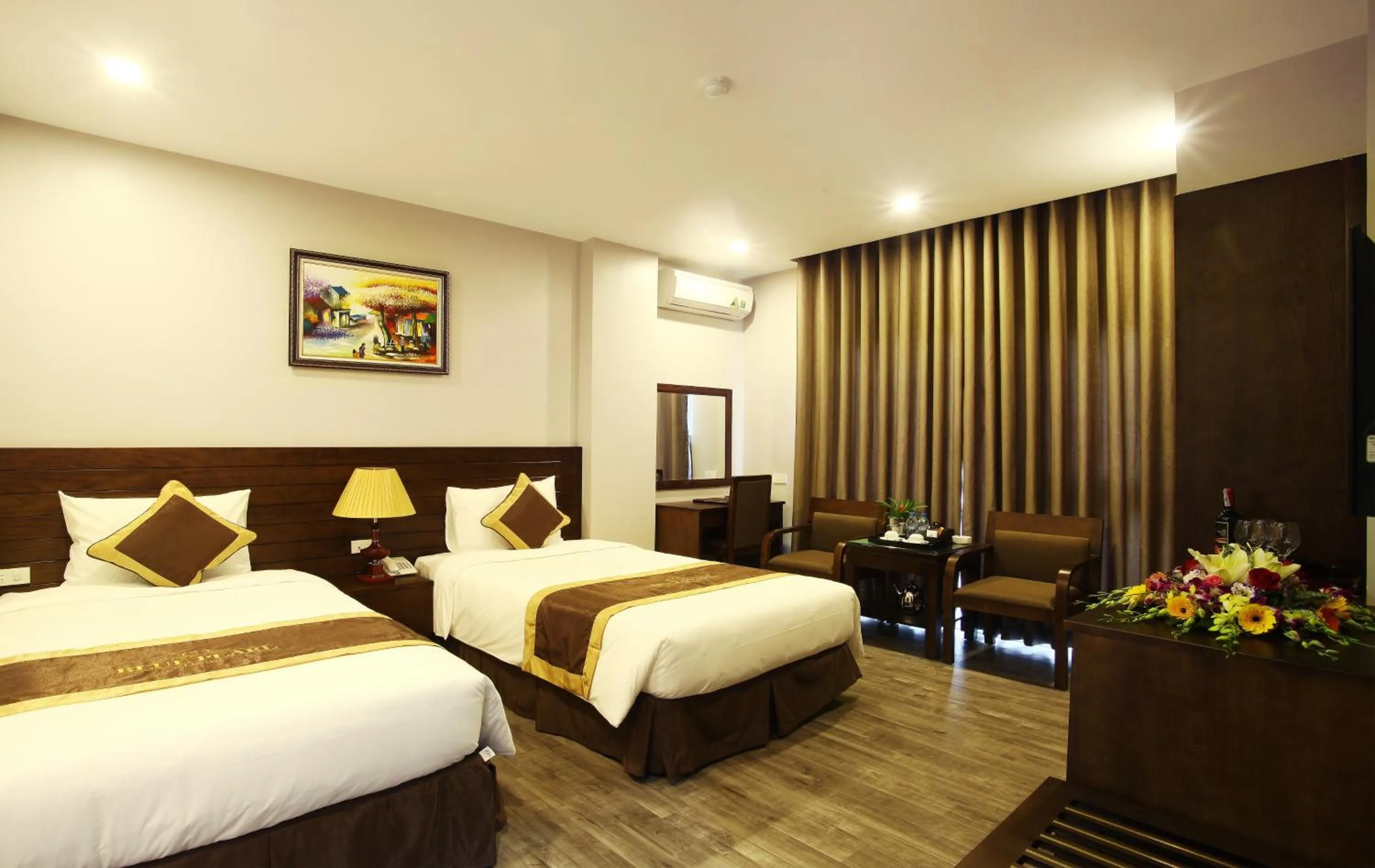 Bed in Blue Pearl West Hotel