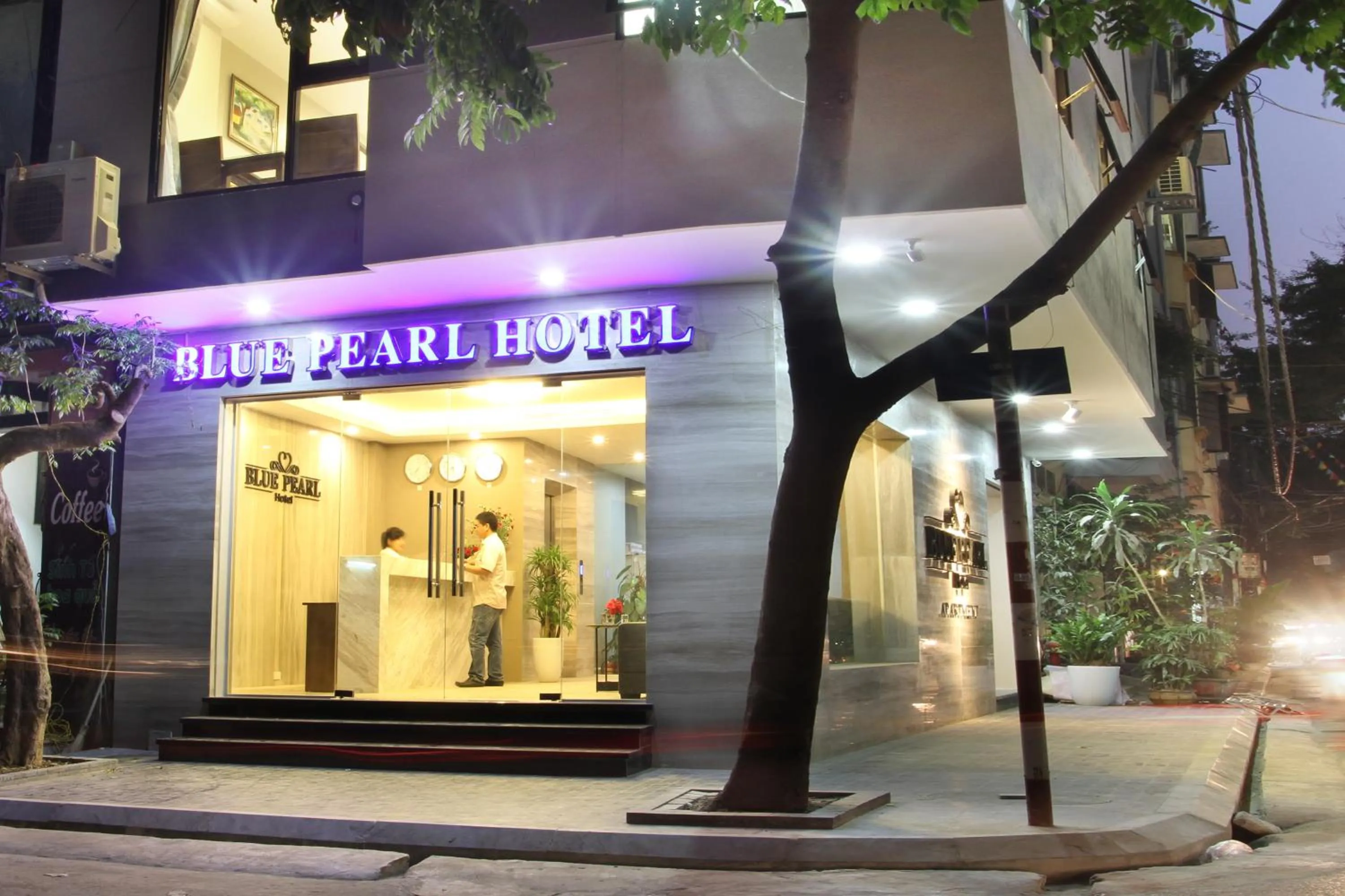 Property building in Blue Pearl West Hotel