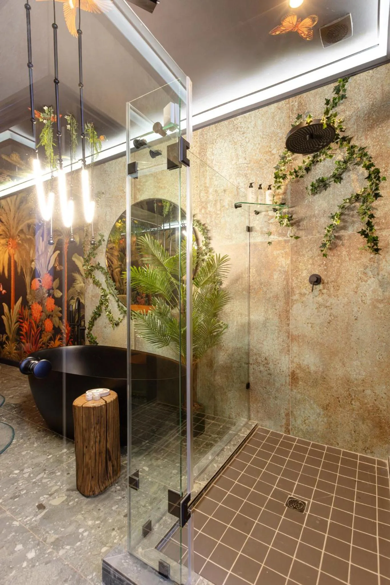 Shower in Mint Hotel Sandhurst