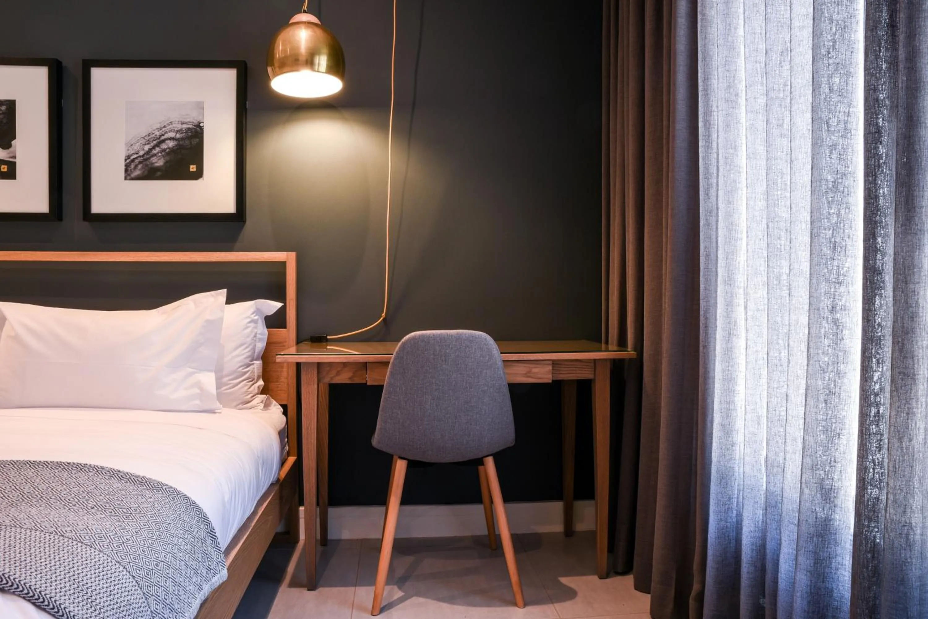 Business facilities, Bed in Mint Hotel Sandhurst