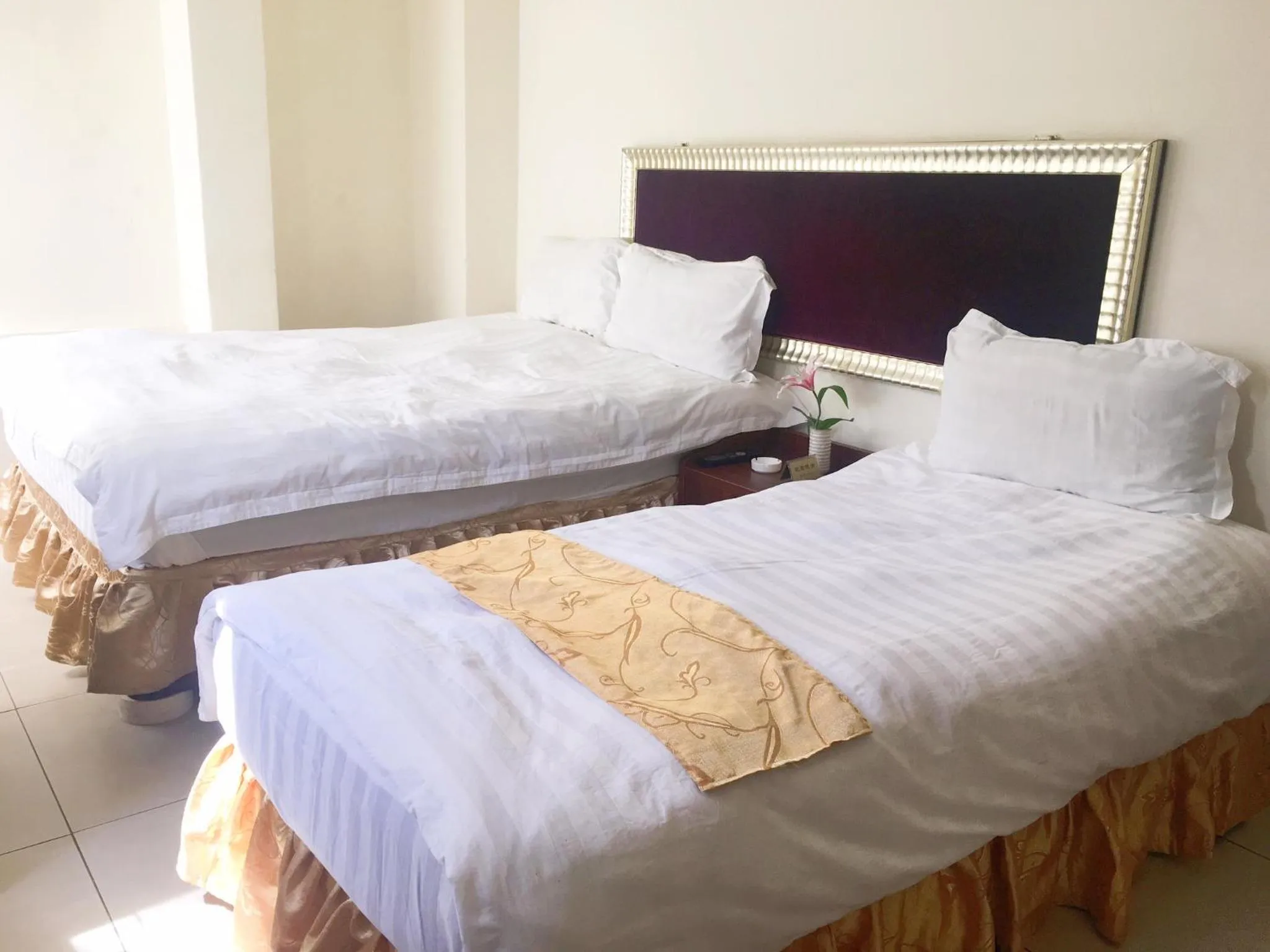 Shengtang Business Hotel