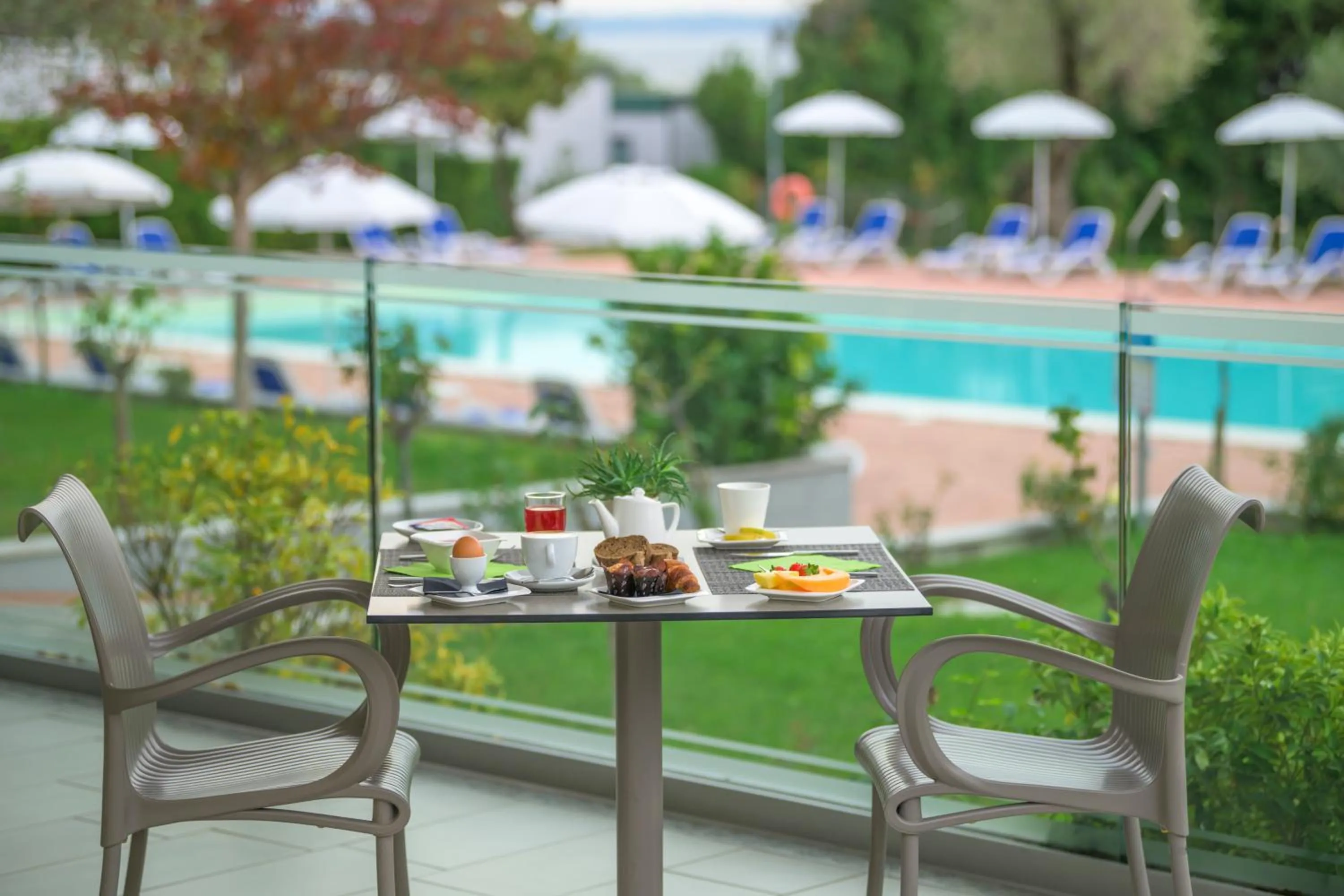 Breakfast in Hotel Villa Paradiso Suite