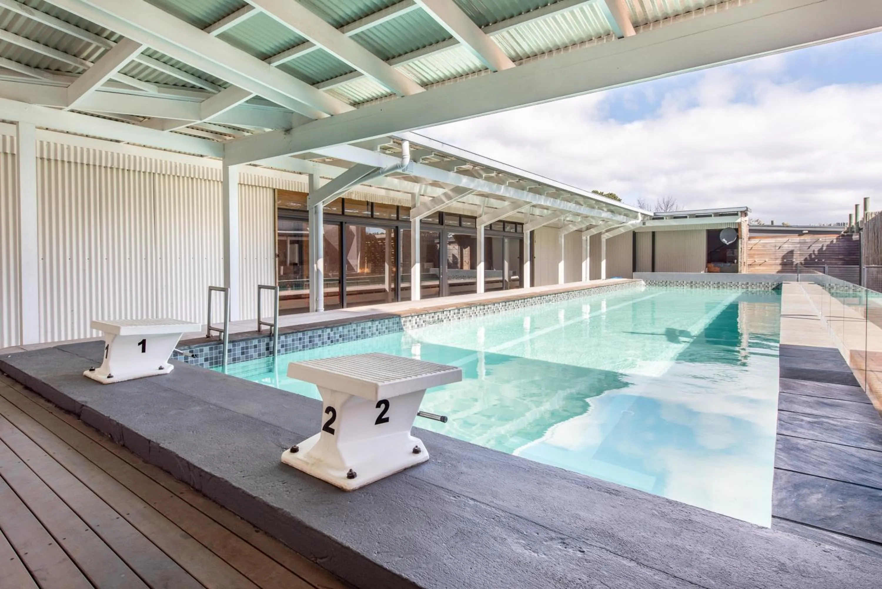 Swimming pool in Trail's End