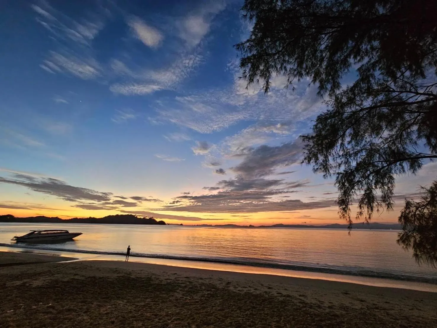 Heaven Beach Resort & Art