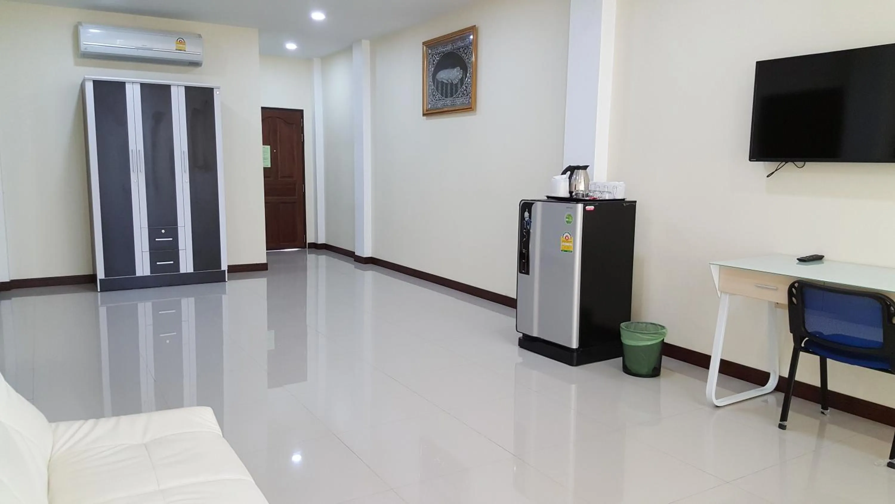 Charoensuk Grand Hotel