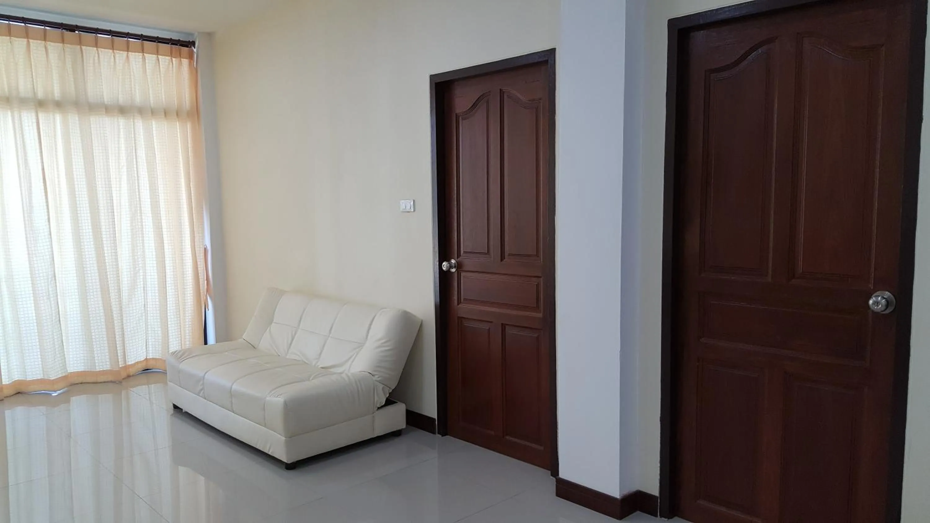 Charoensuk Grand Hotel