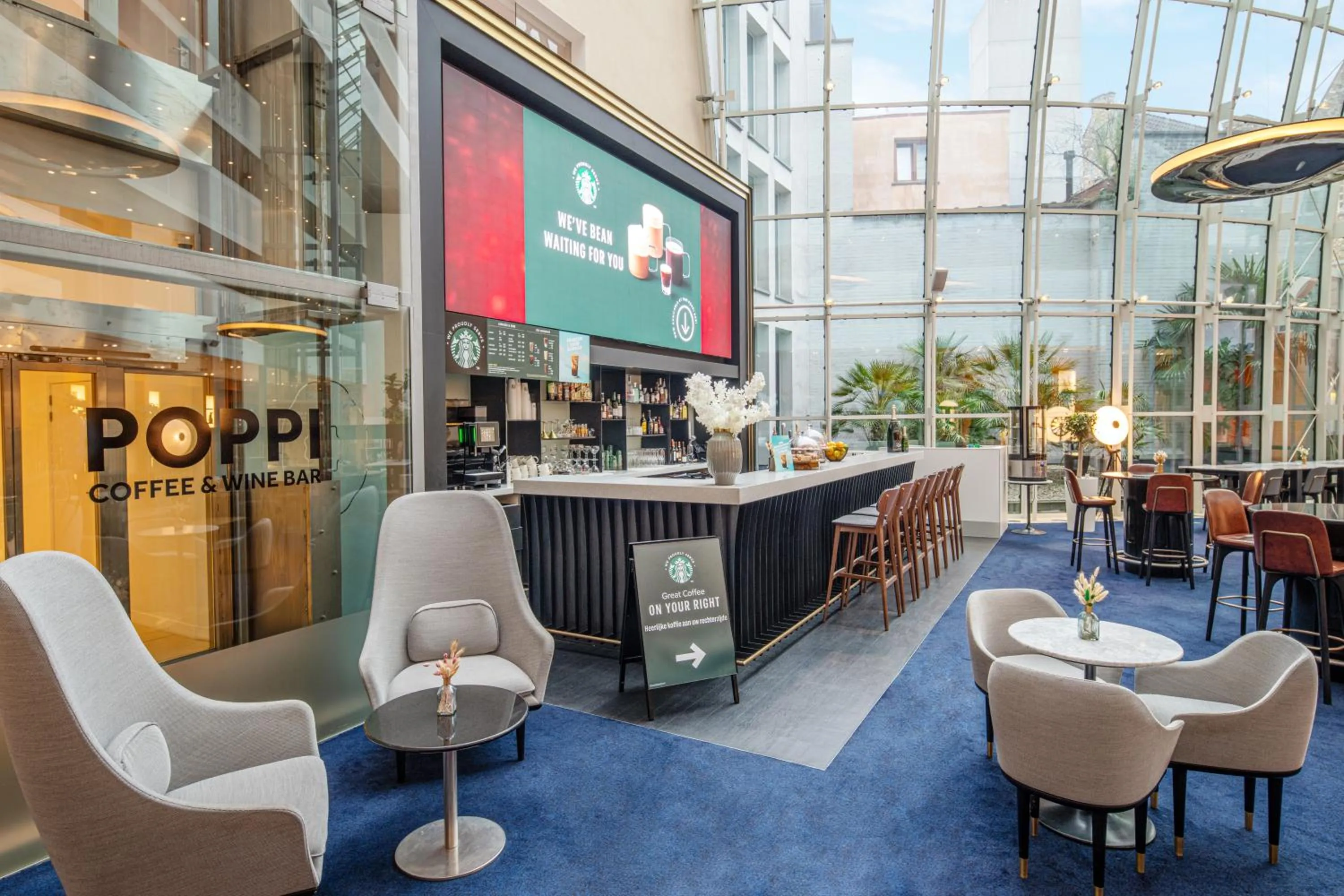 Lounge or bar in Ghent Marriott Hotel