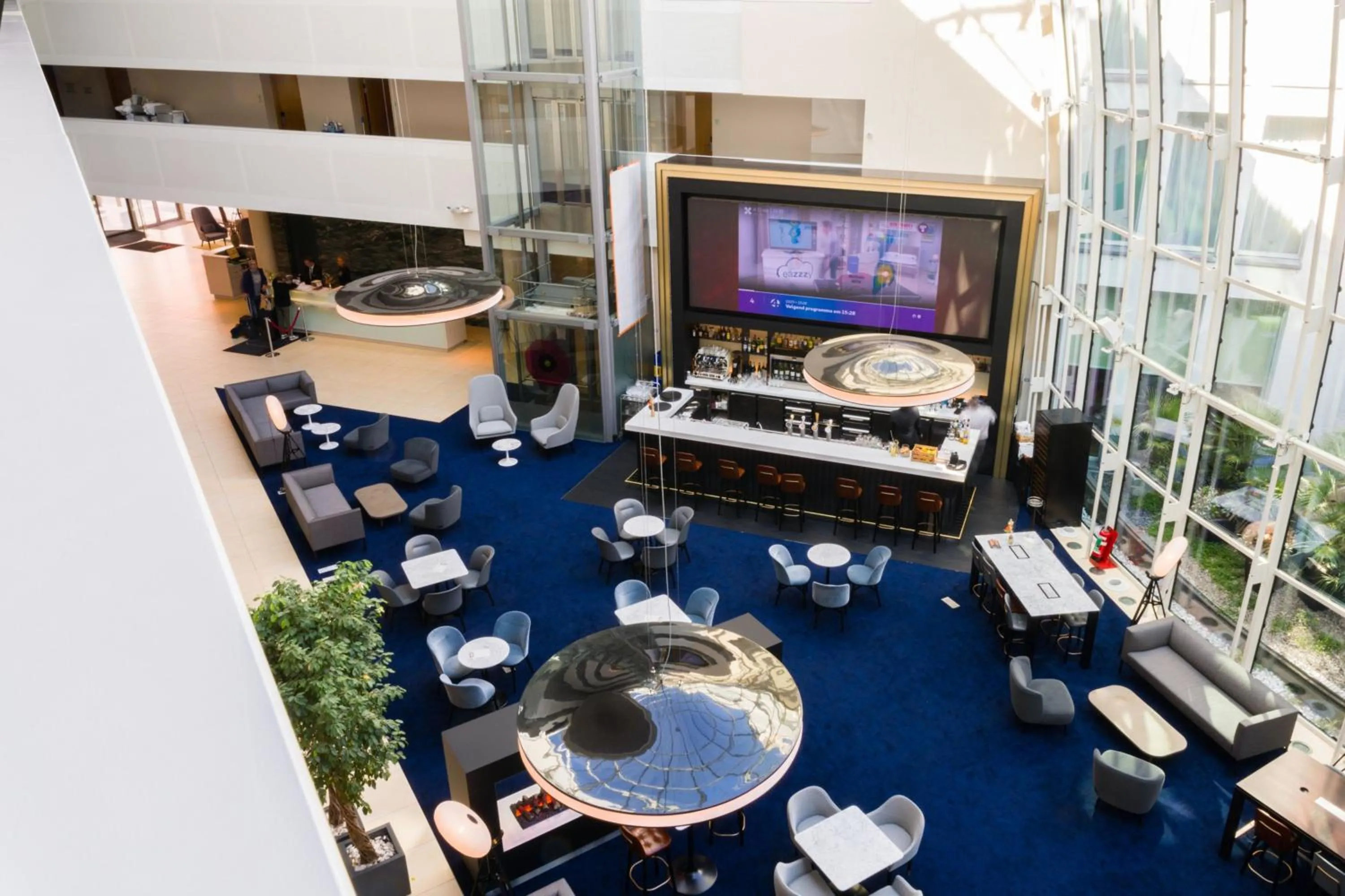 Lounge or bar in Ghent Marriott Hotel
