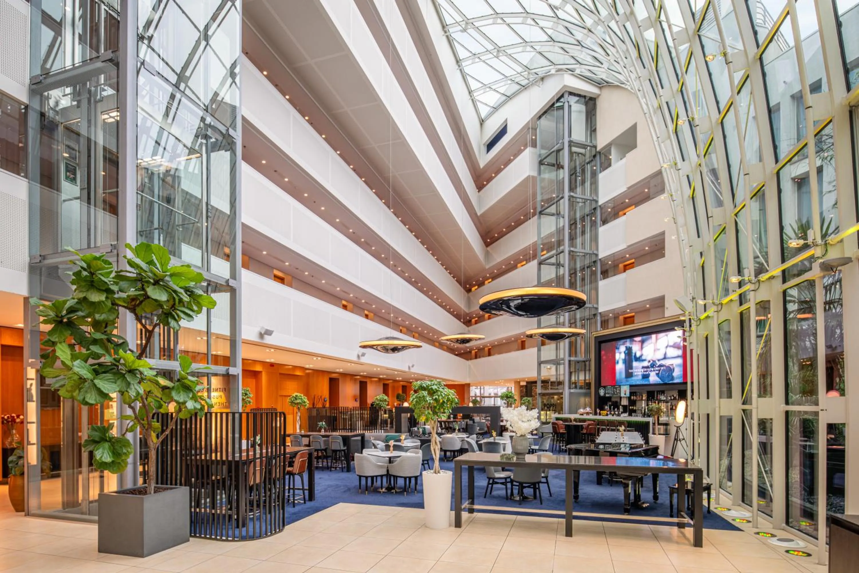 Lobby or reception in Ghent Marriott Hotel