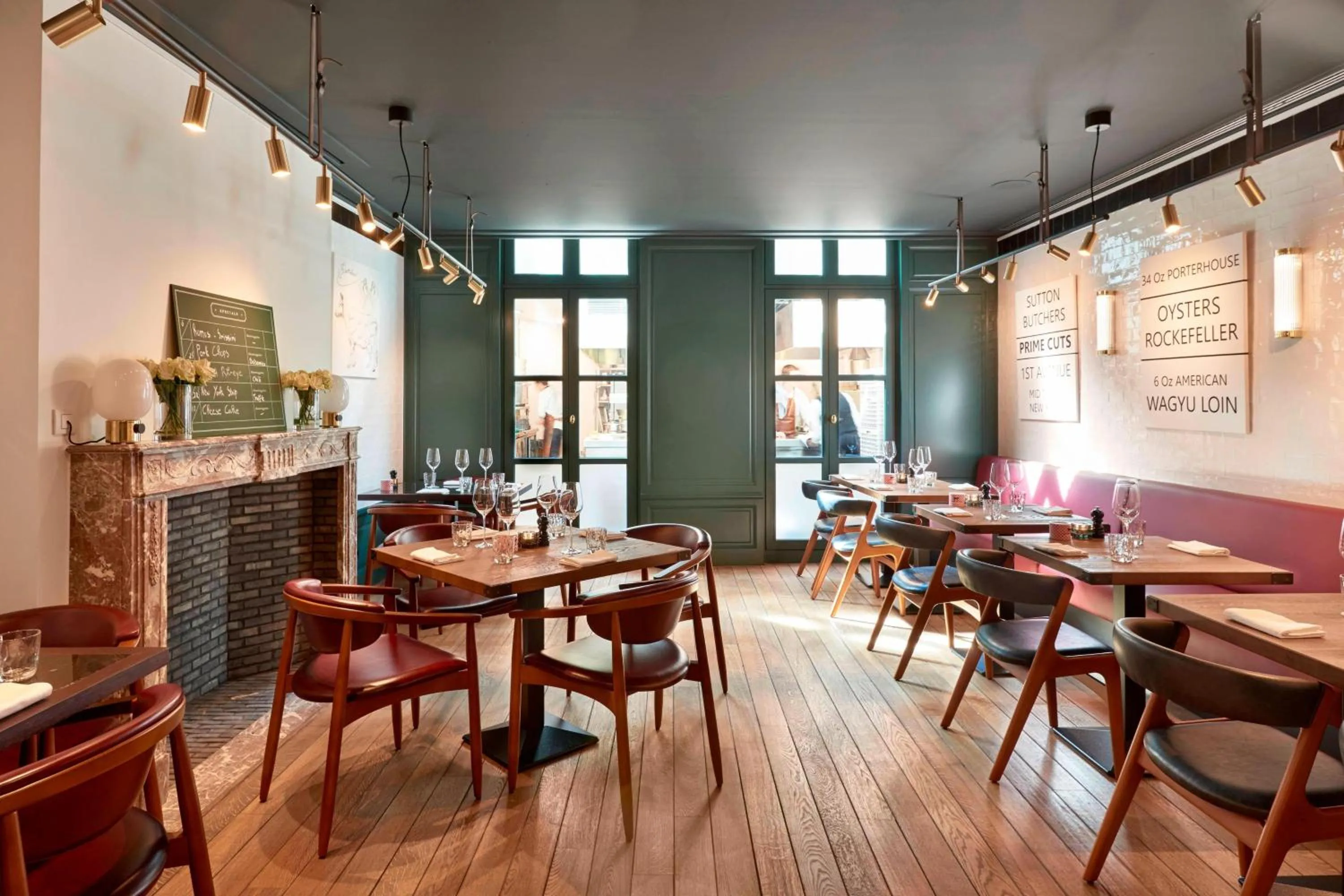 Restaurant/places to eat in Ghent Marriott Hotel