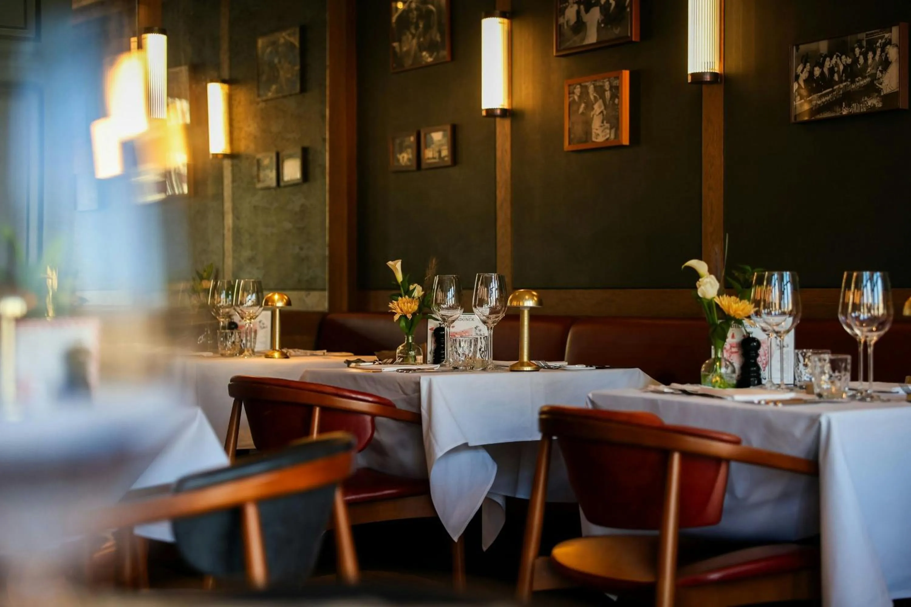 Restaurant/places to eat in Ghent Marriott Hotel