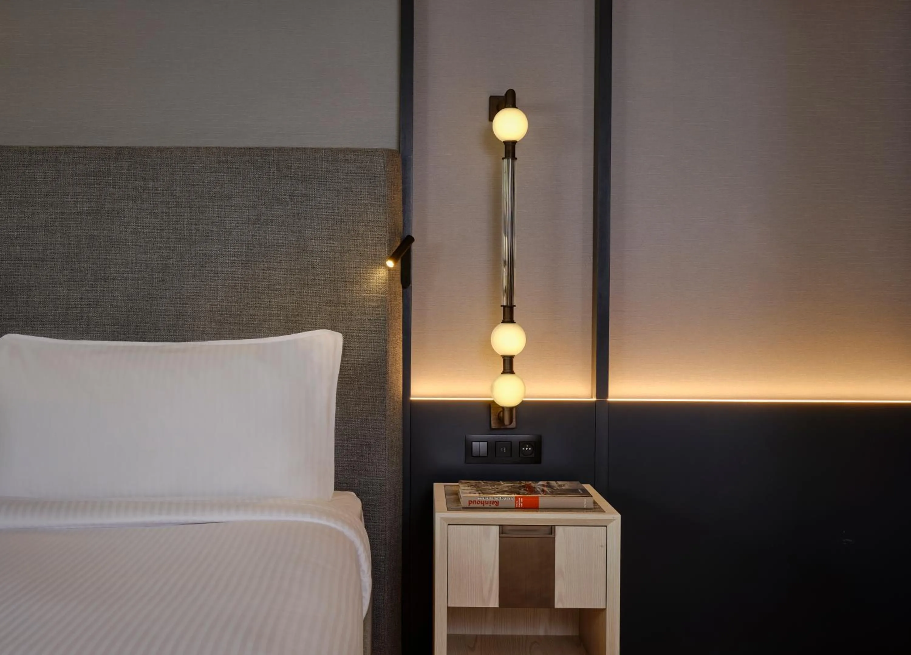 Bed in Ghent Marriott Hotel