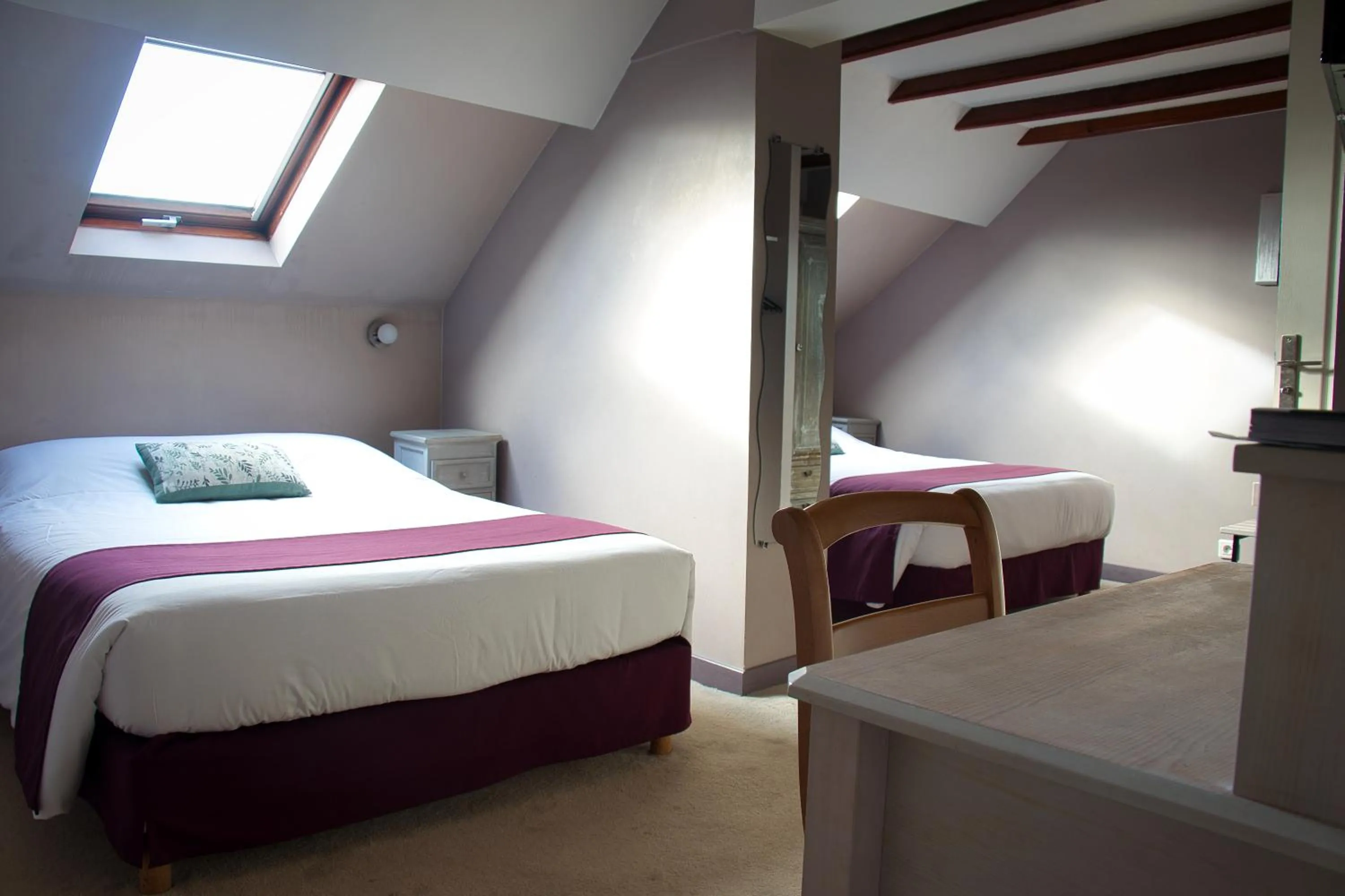 Bedroom, Bed in Cit'Hotel Hôtel Beauséjour