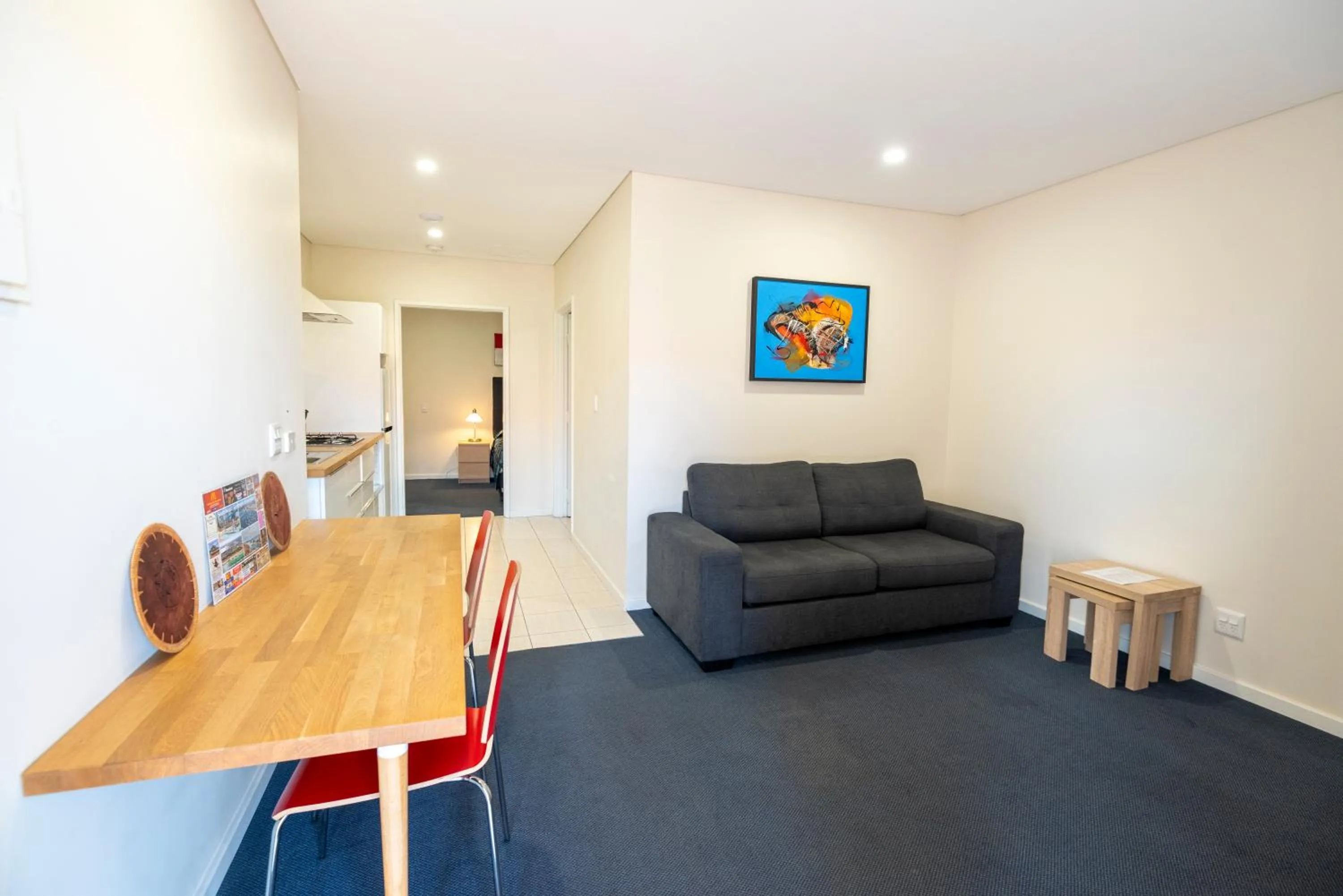 Living room in Bunbury Motel and Apartments