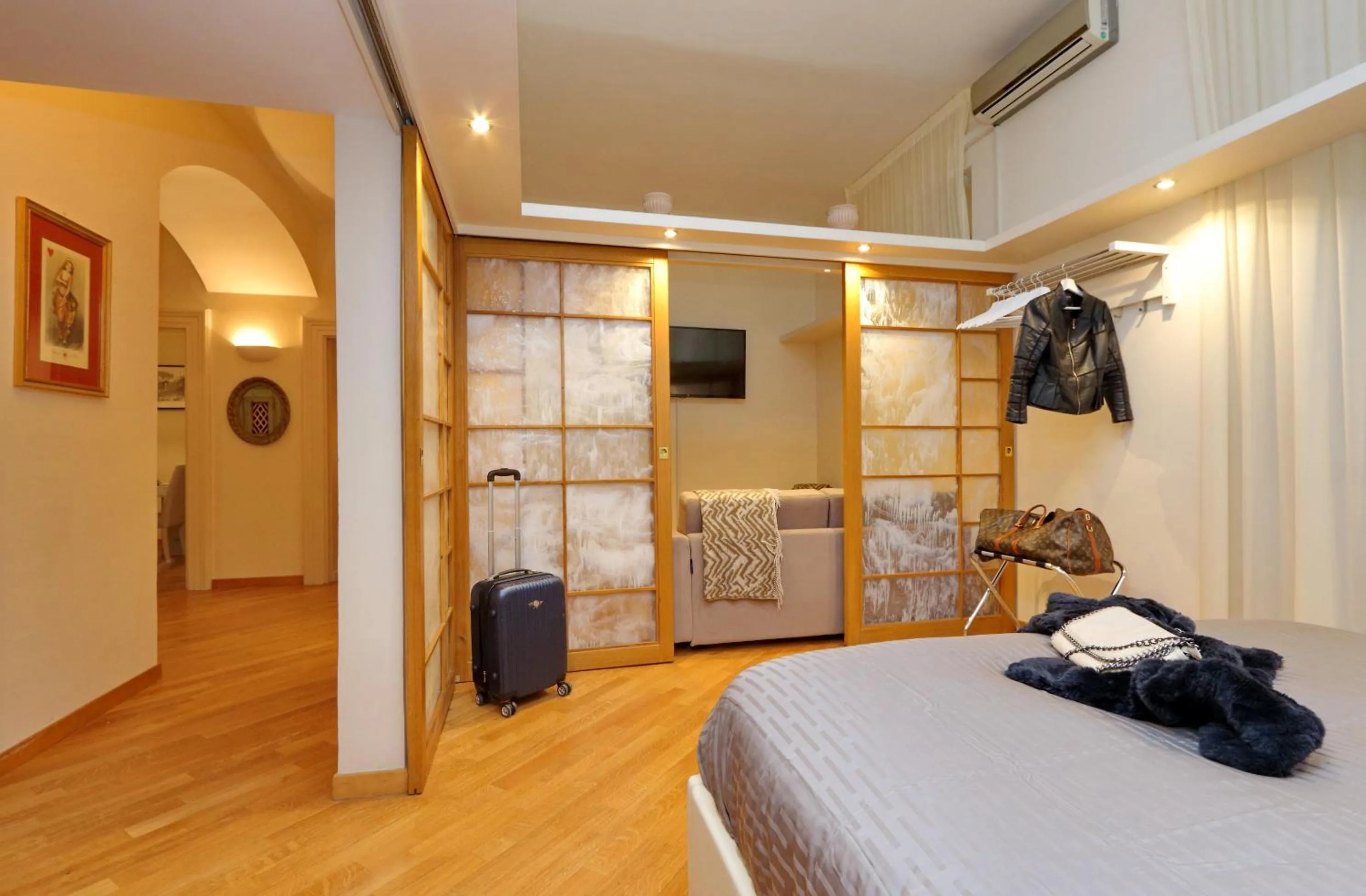 Nearby landmark, Bed in VENETO COMFORTABLE Apartment