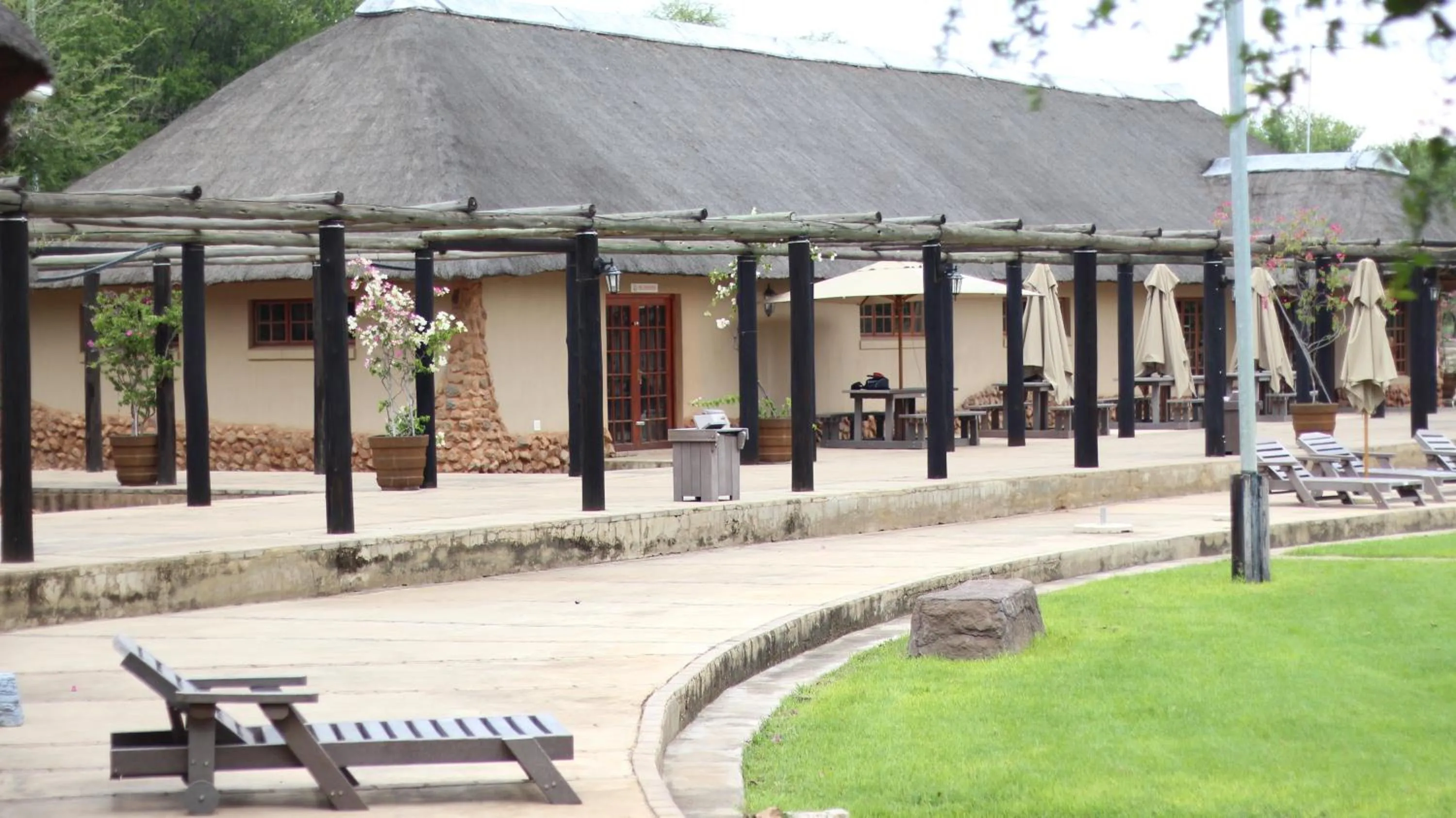 Restaurant/places to eat in Thabaledi Game Lodge