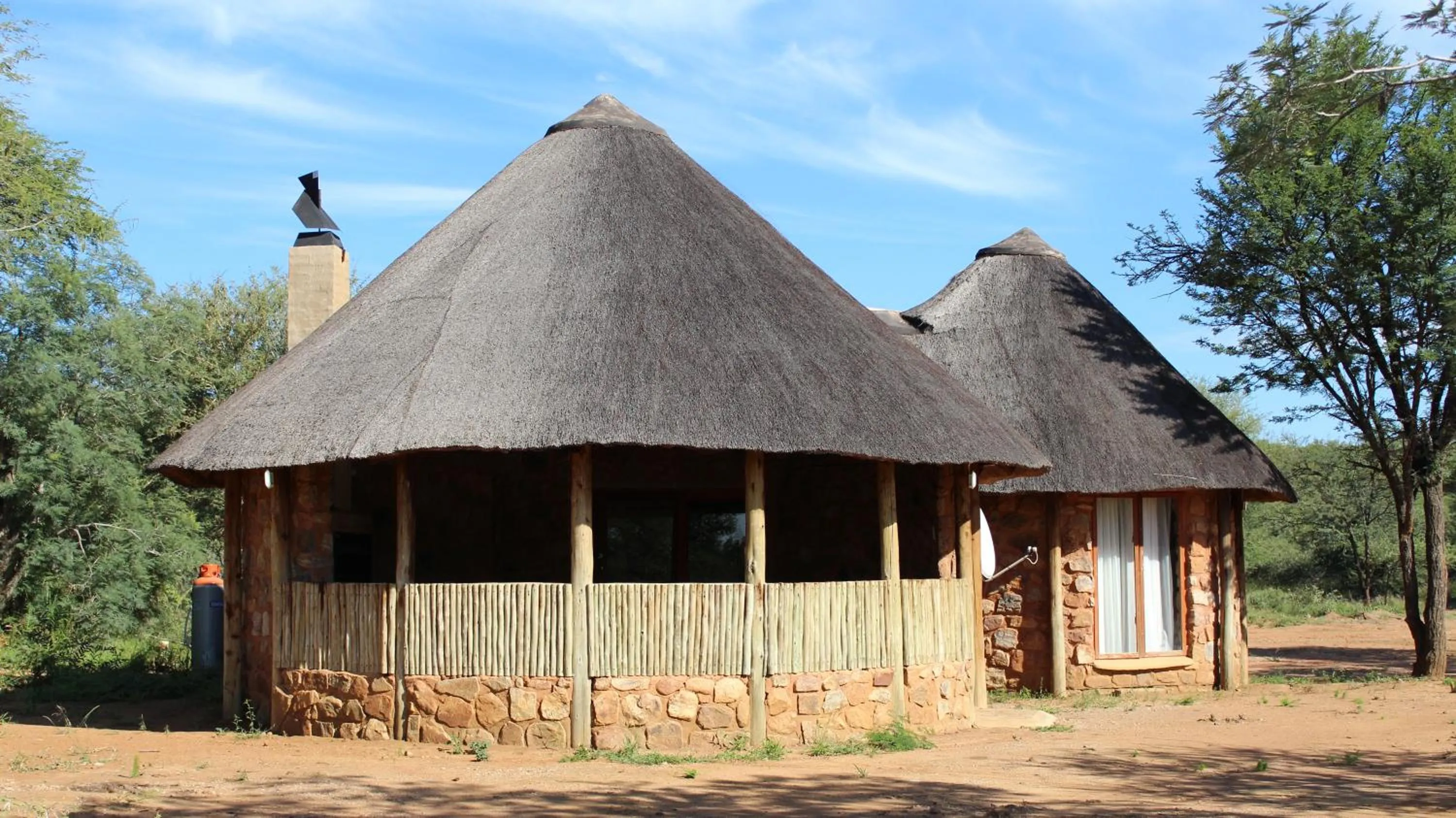 BBQ facilities in Thabaledi Game Lodge