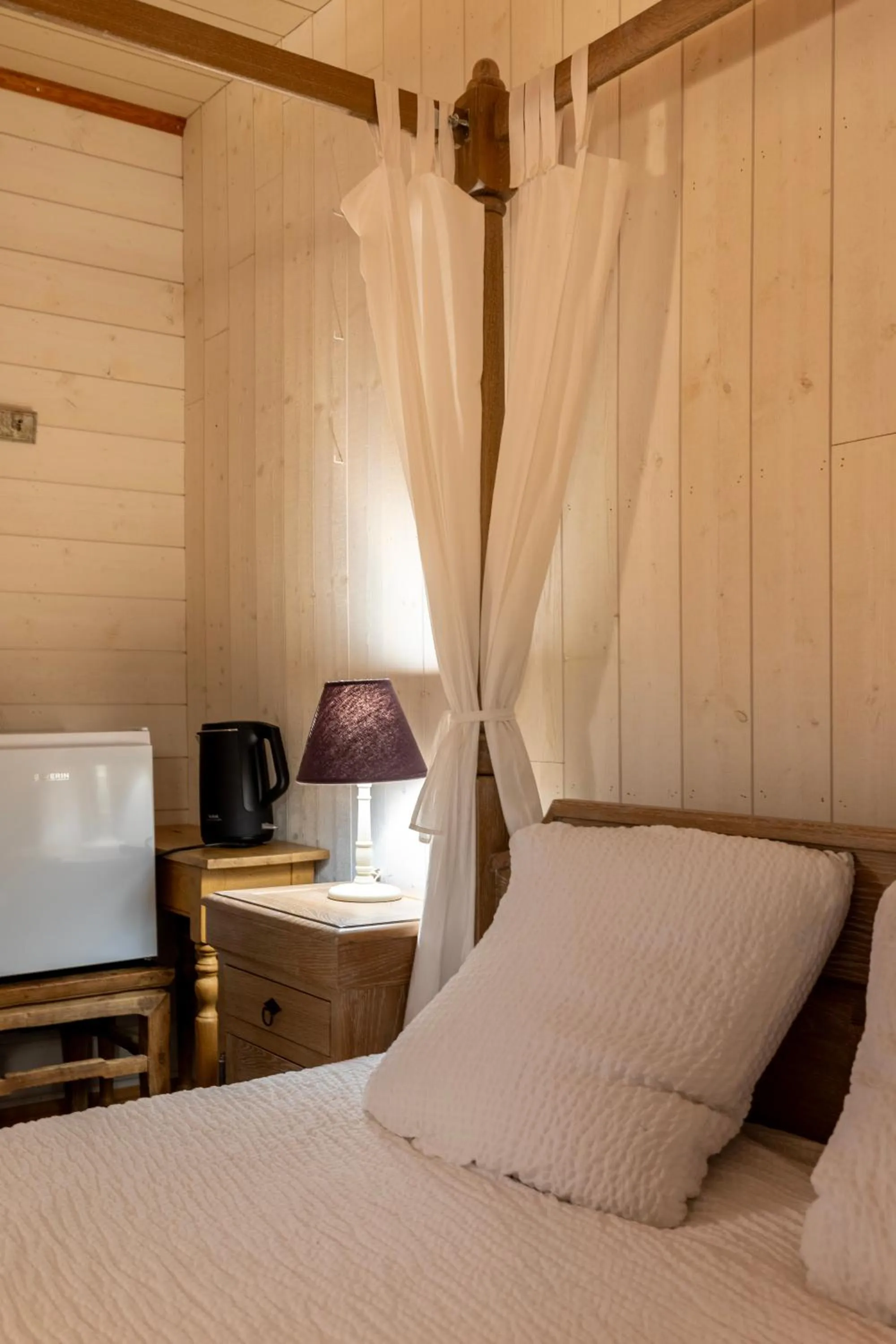 Bed in B&B De Leestjespolder