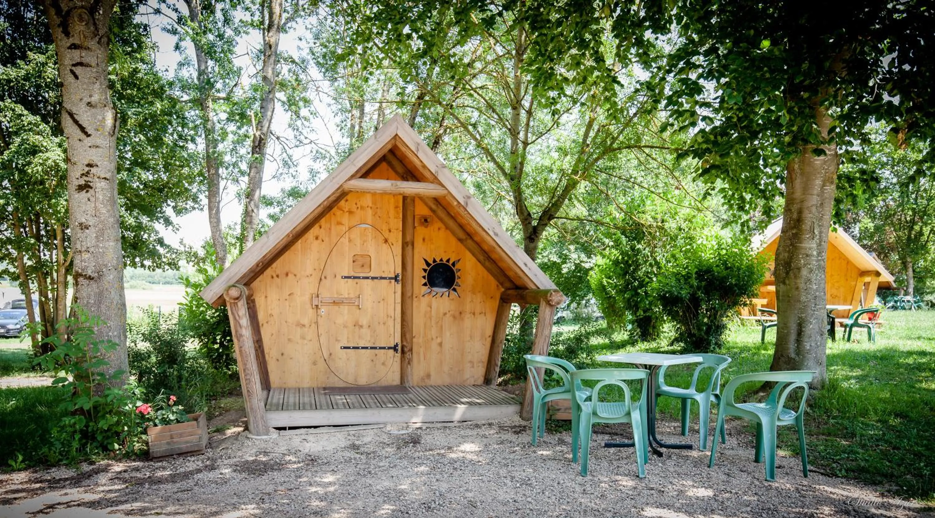 Patio in Camping de Tournus - Drole de cabane