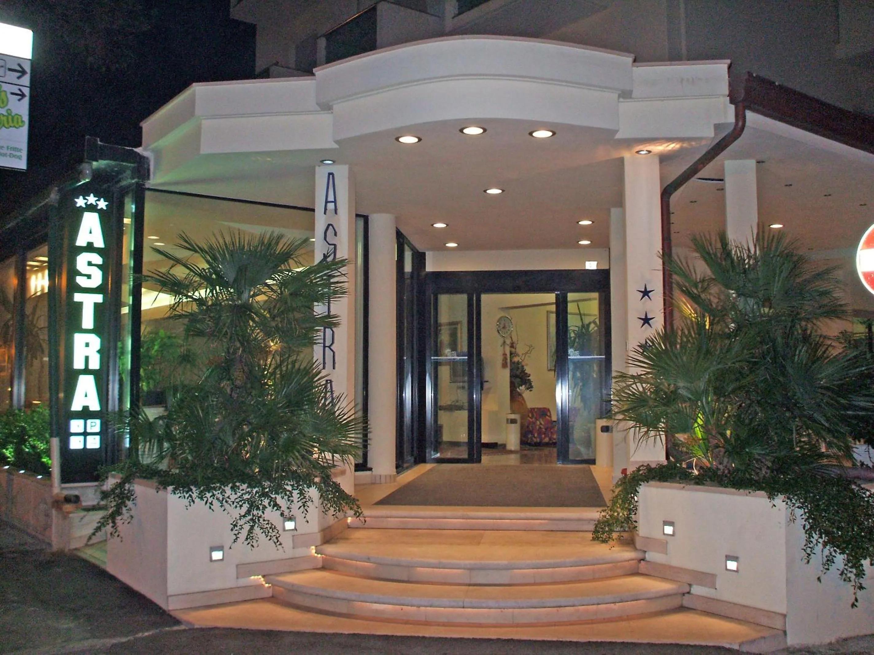 Facade/entrance in Hotel Astra