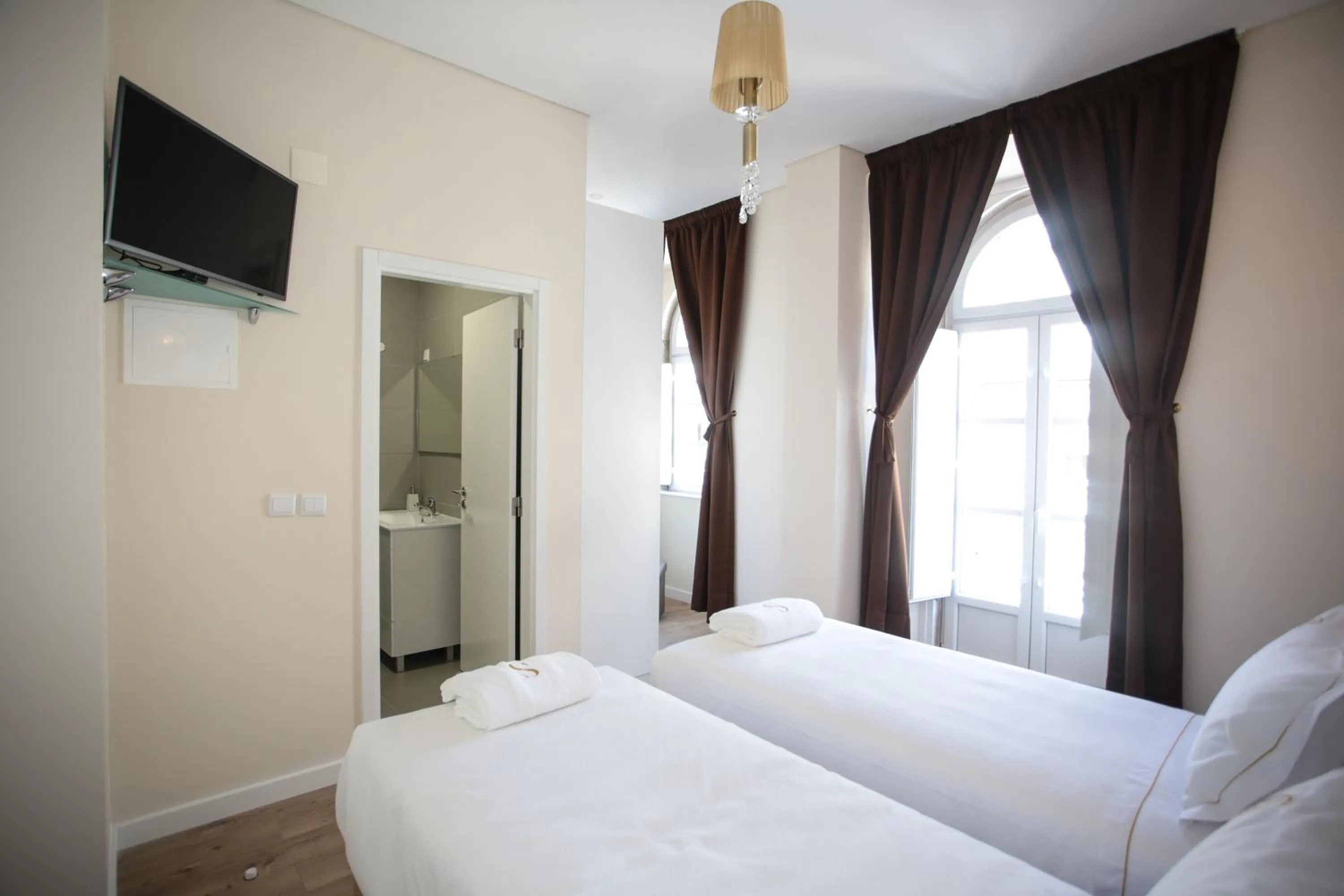 Bedroom, Bed in Suites Guest House