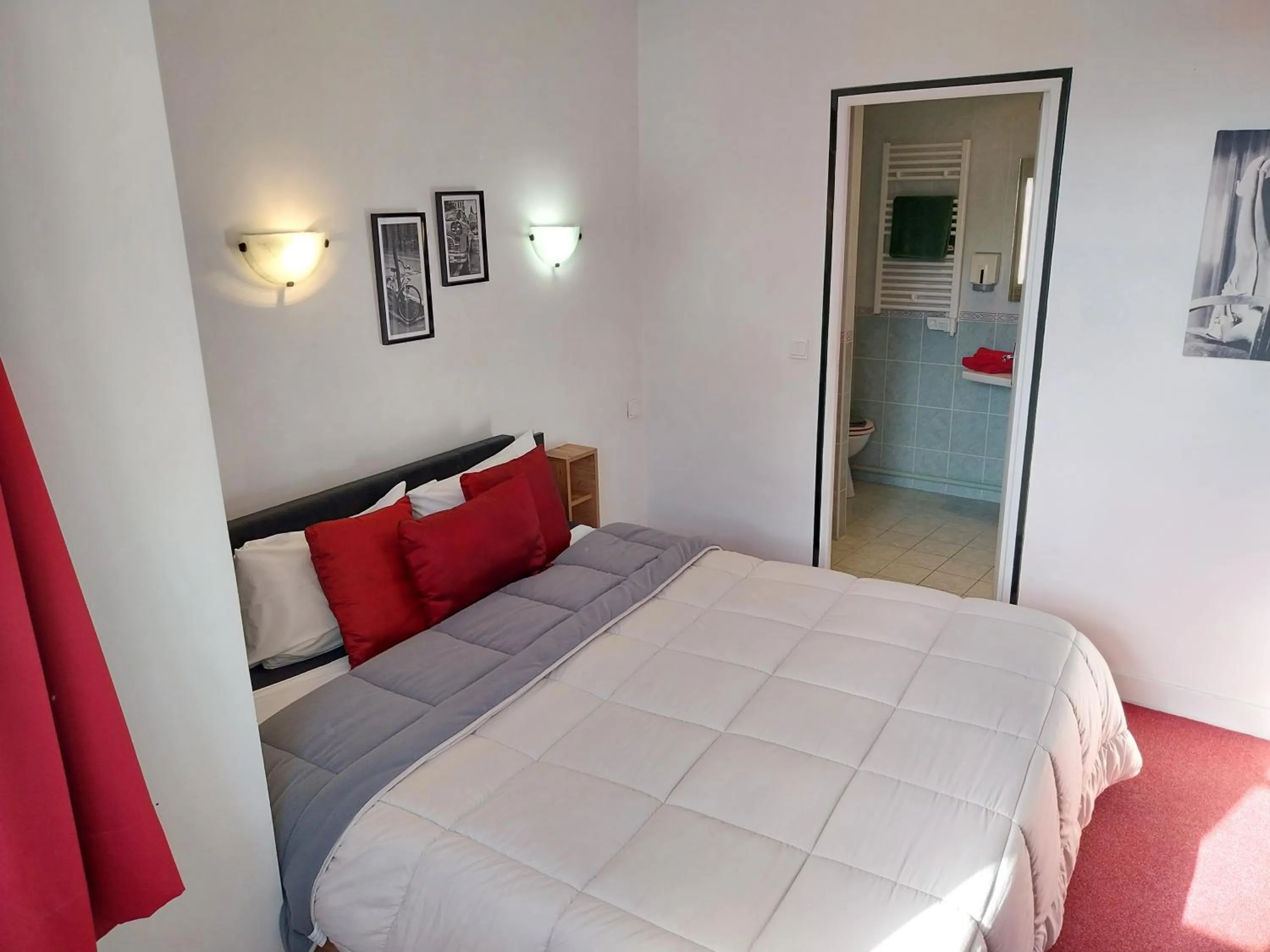 Garden view in Hôtel Jean XXII