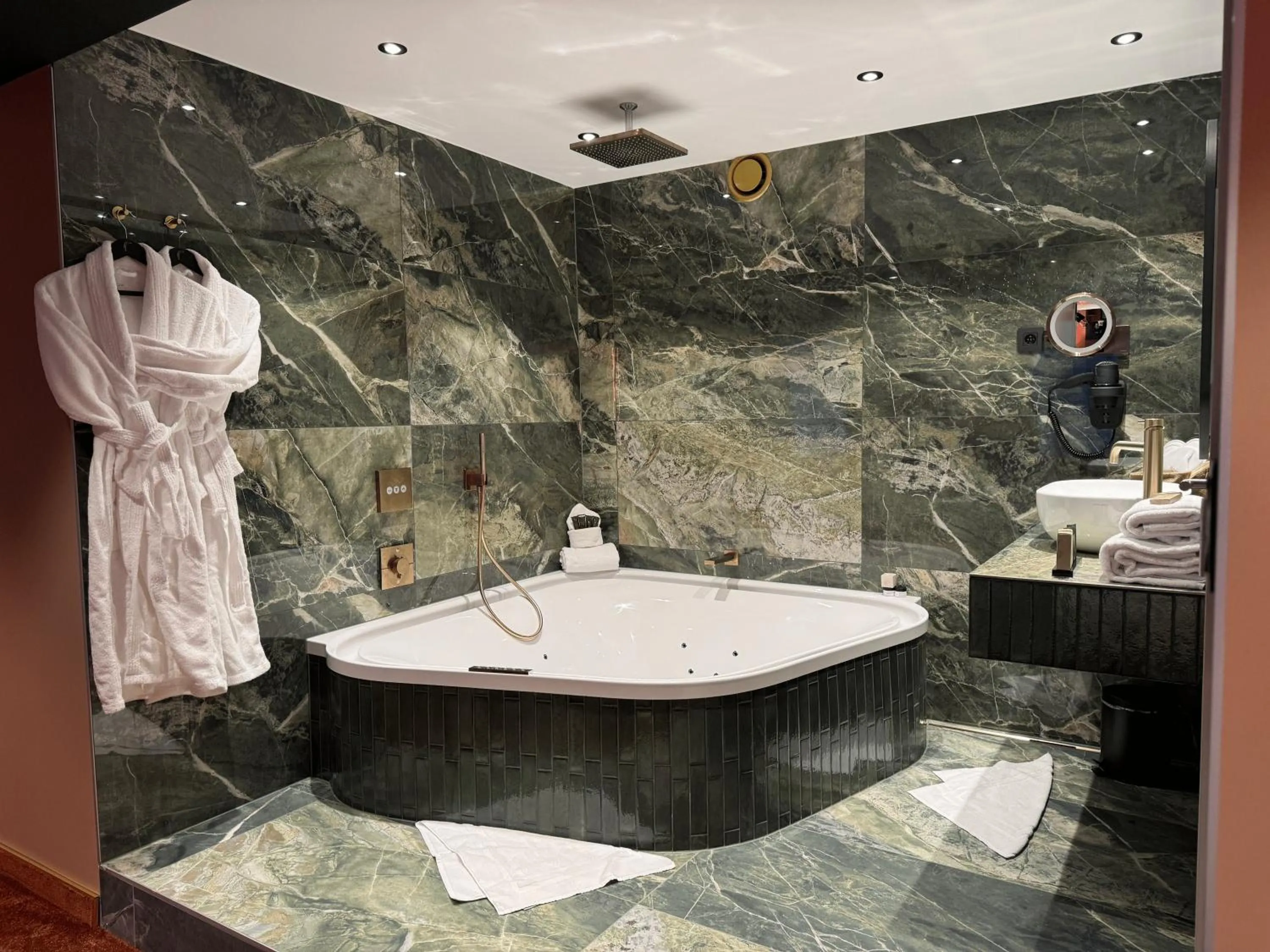 Hotel Restaurant Van Der Valk Nivelles-Sud