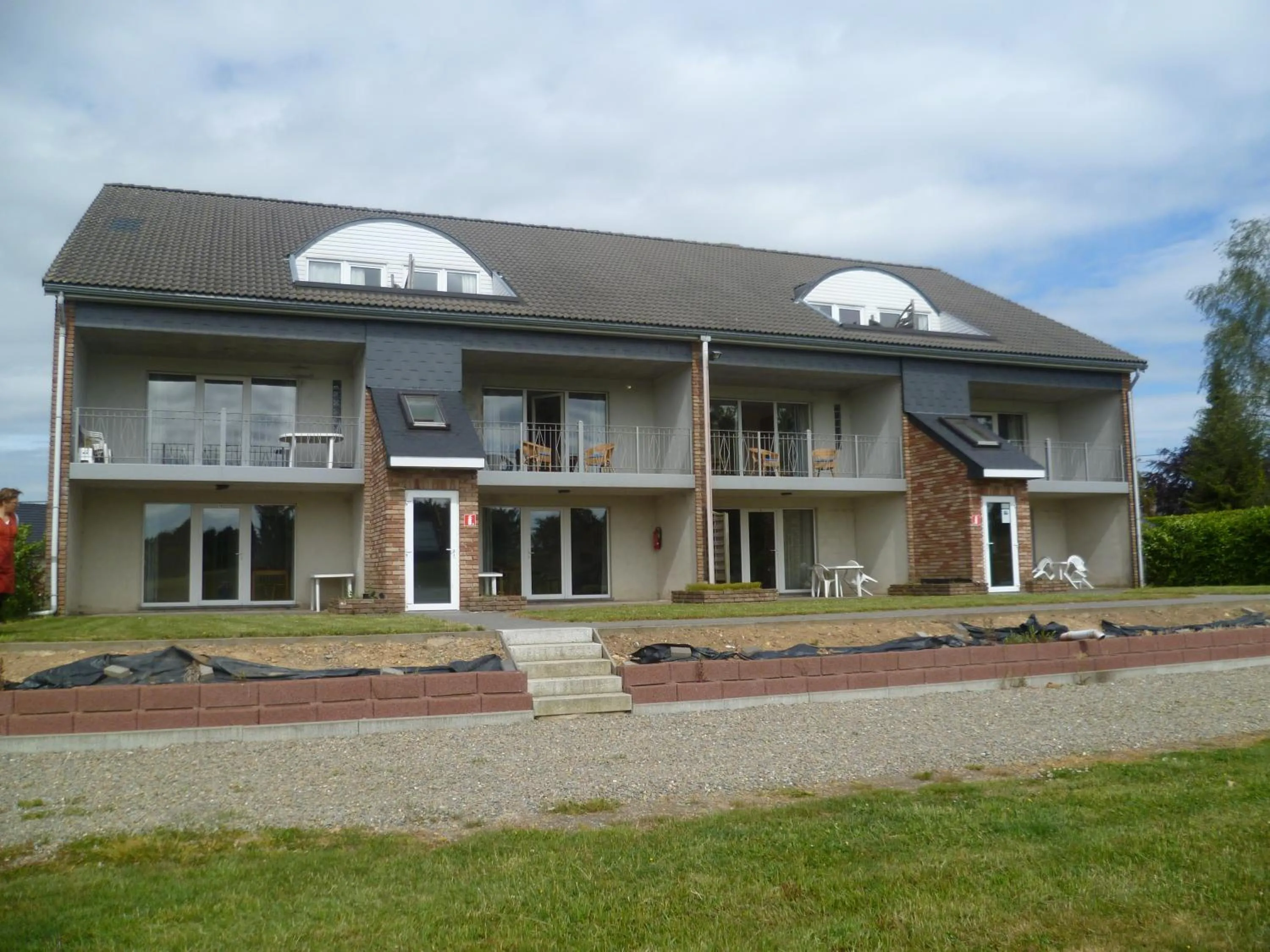 Facade/entrance in Hotel Dry Les Courtis