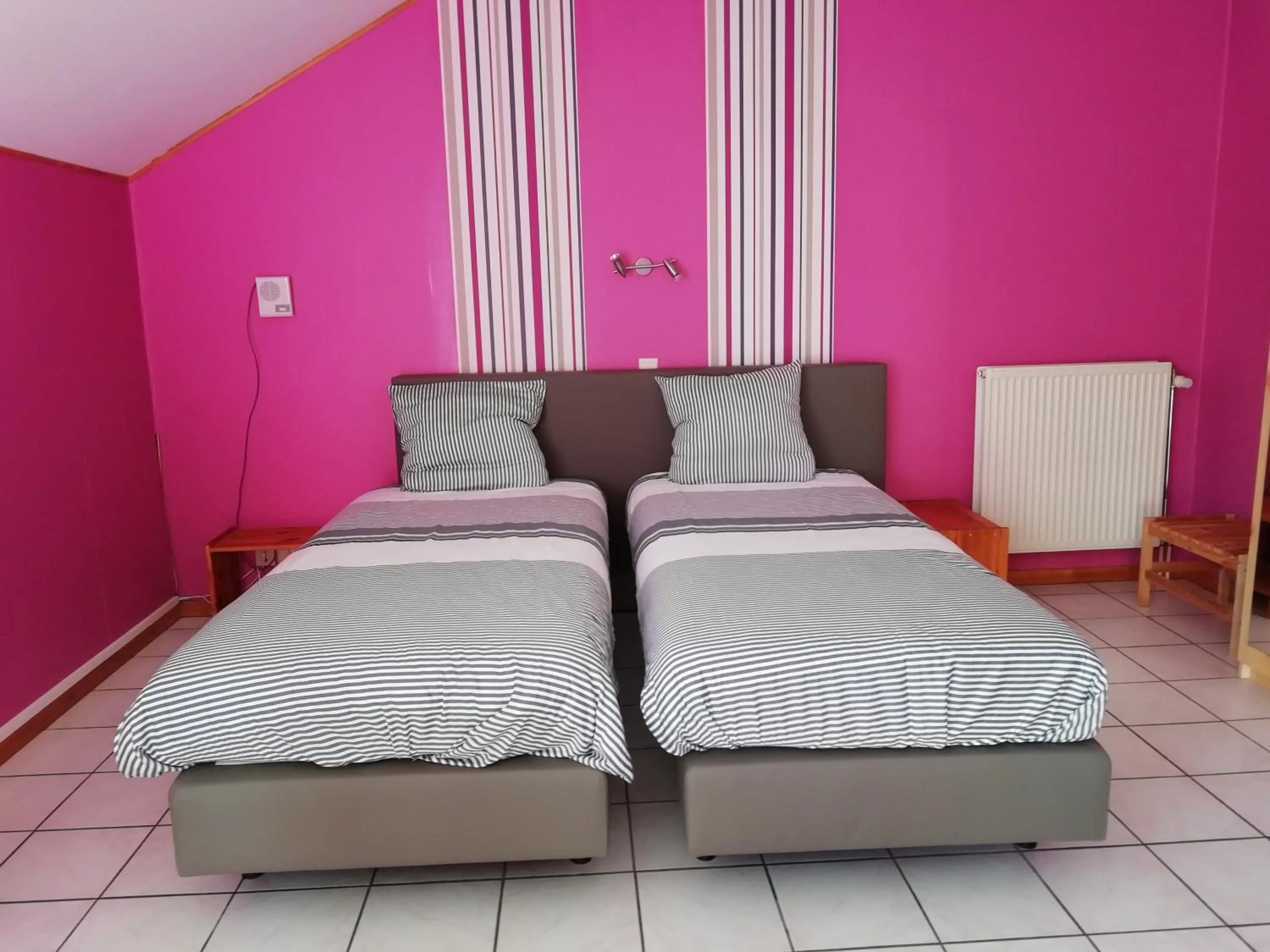 Bedroom, Bed in Hotel Dry Les Courtis