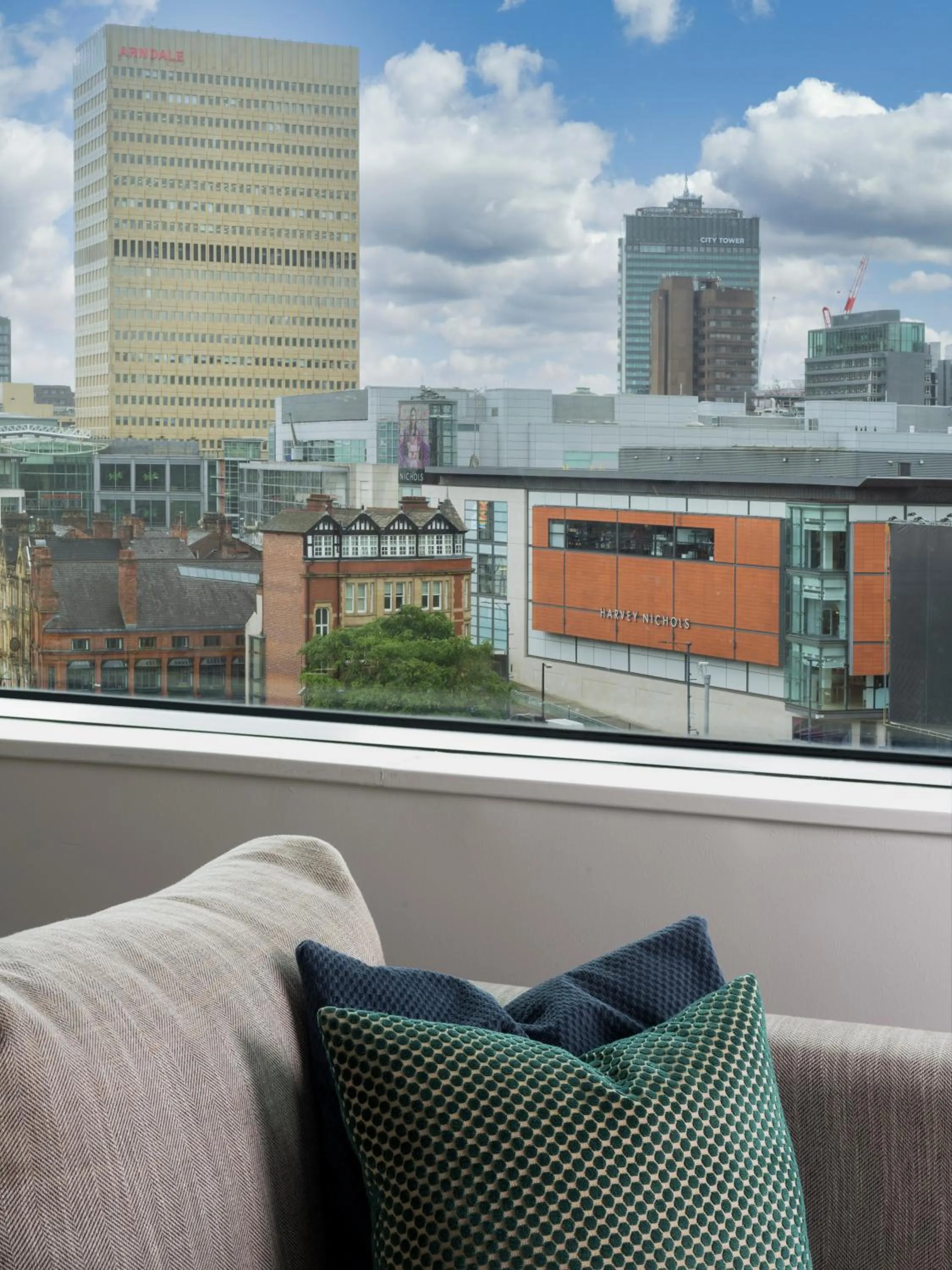 Neighbourhood in CitySuites Aparthotel