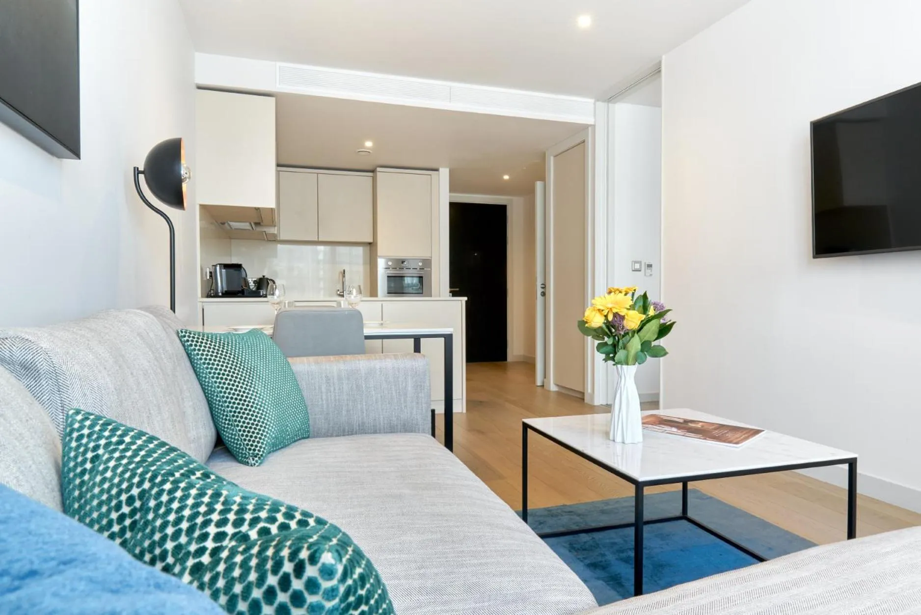 Kitchen or kitchenette in CitySuites Aparthotel