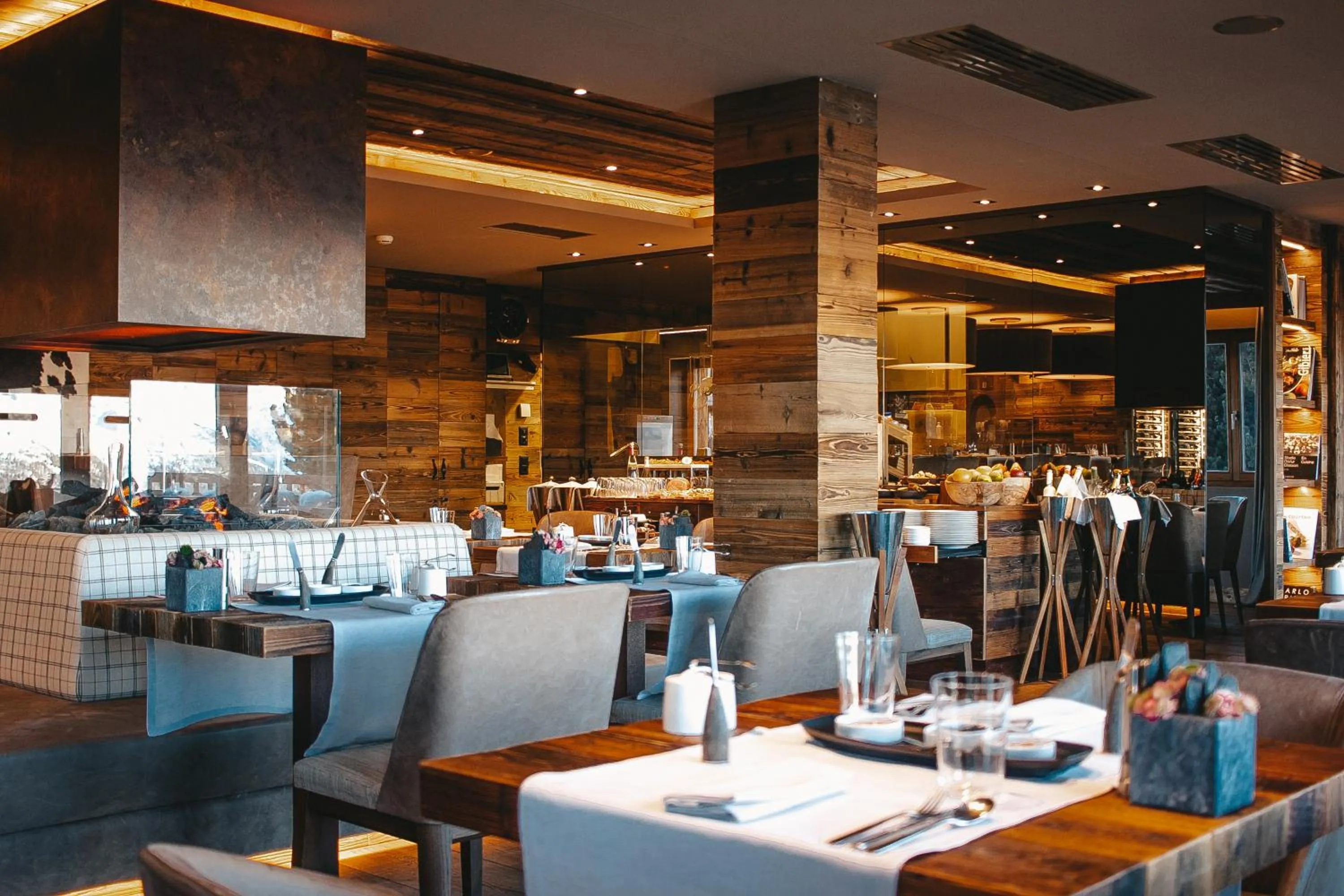 Restaurant/places to eat in Chandolin Boutique Hotel