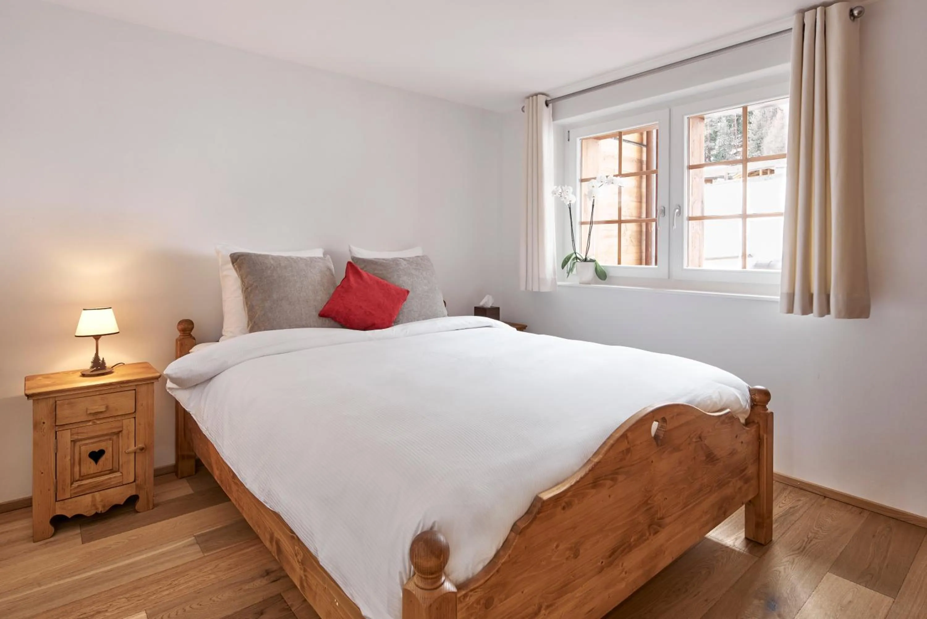 Bed in Chandolin Boutique Hotel