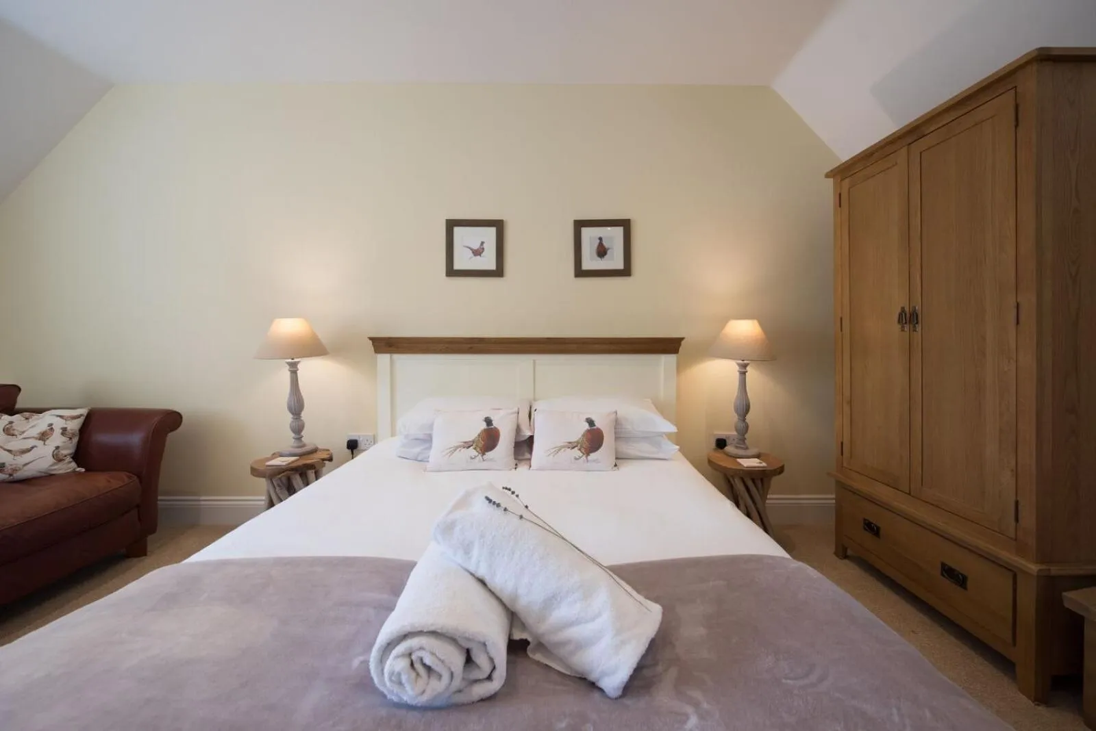 Bed in The Lodge at Broadway