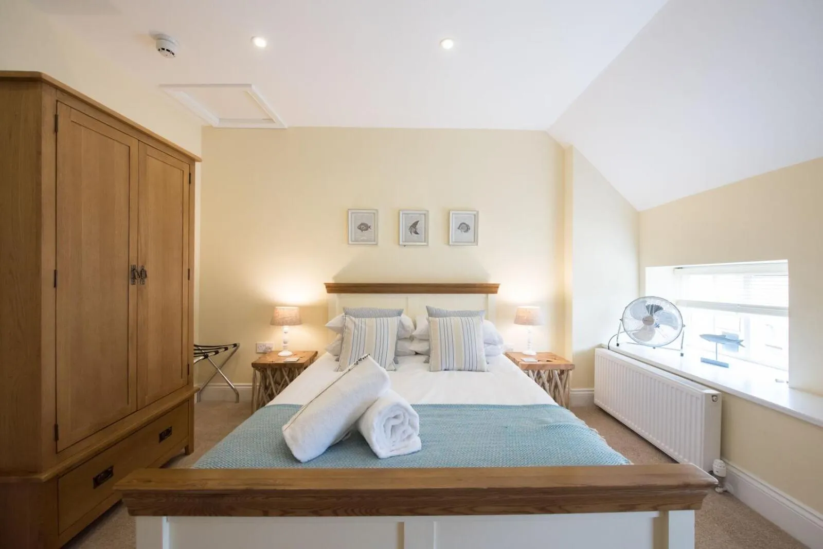 Bed in The Lodge at Broadway