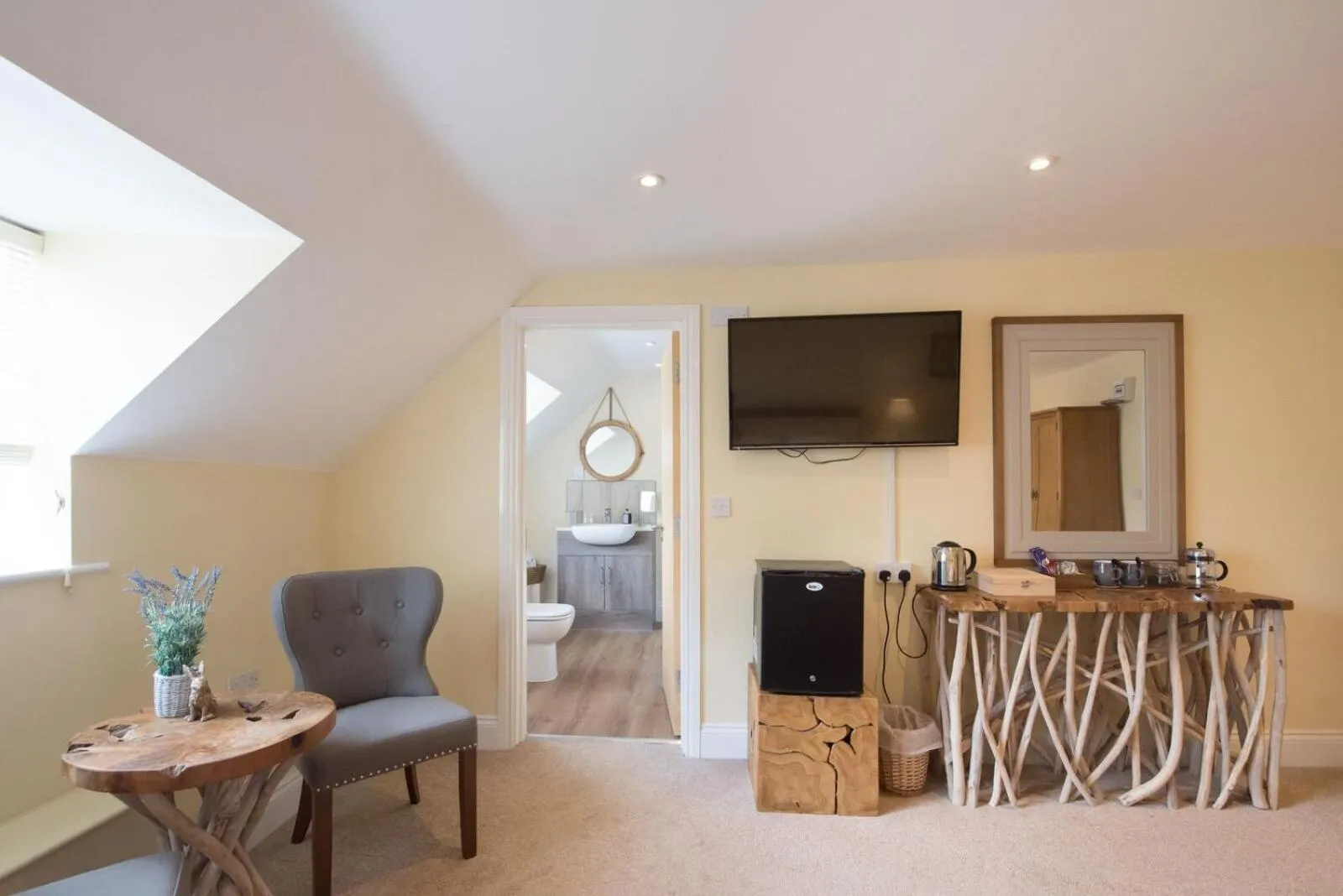 The Lodge at Broadway