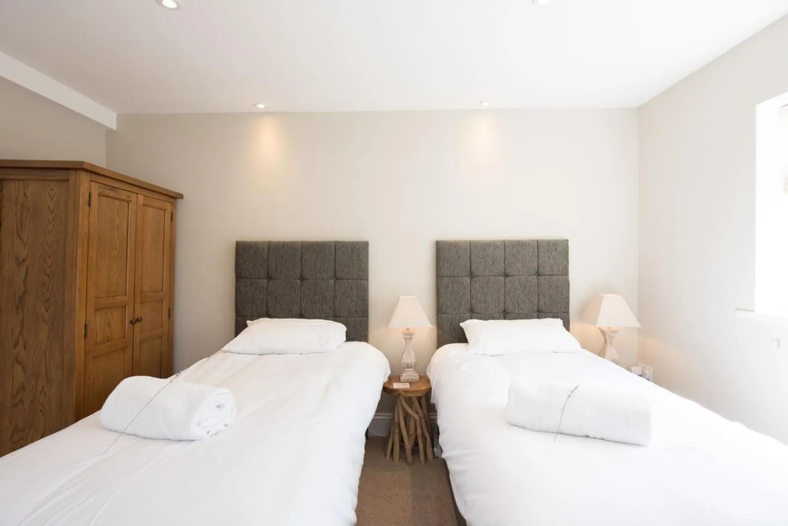 Bed in The Lodge at Broadway